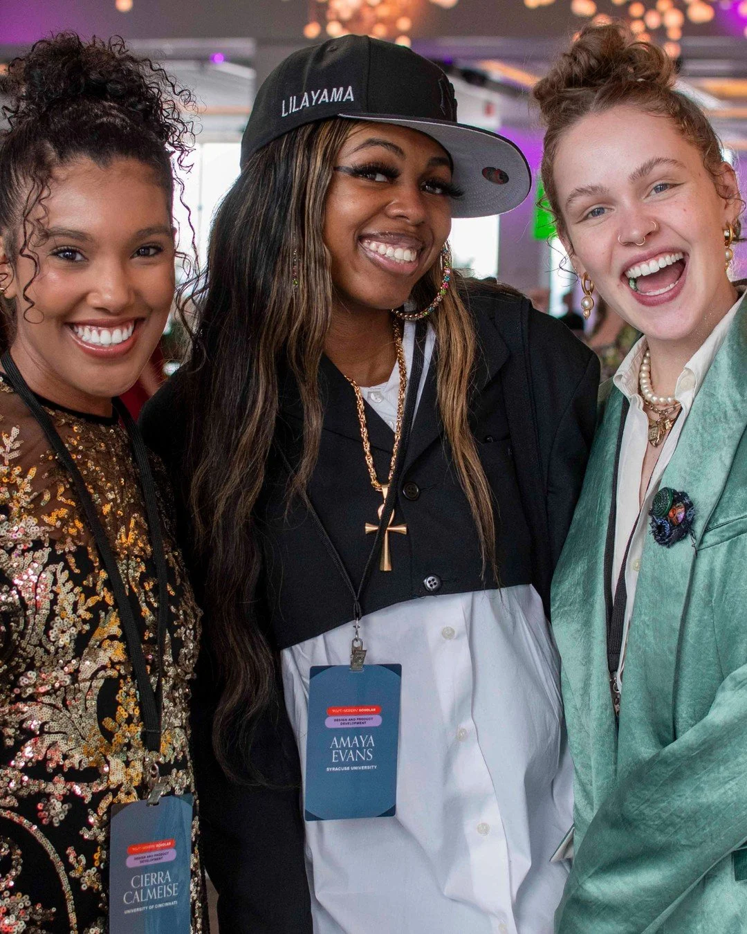 Happy #GivingTuesday! Celebrate the work of the Fashion Scholarship Fund this holiday season and give the gift of a lasting impact in honor of friends, family, clients, or anyone else on your list.

The FSF is the foremost fashion-oriented education 