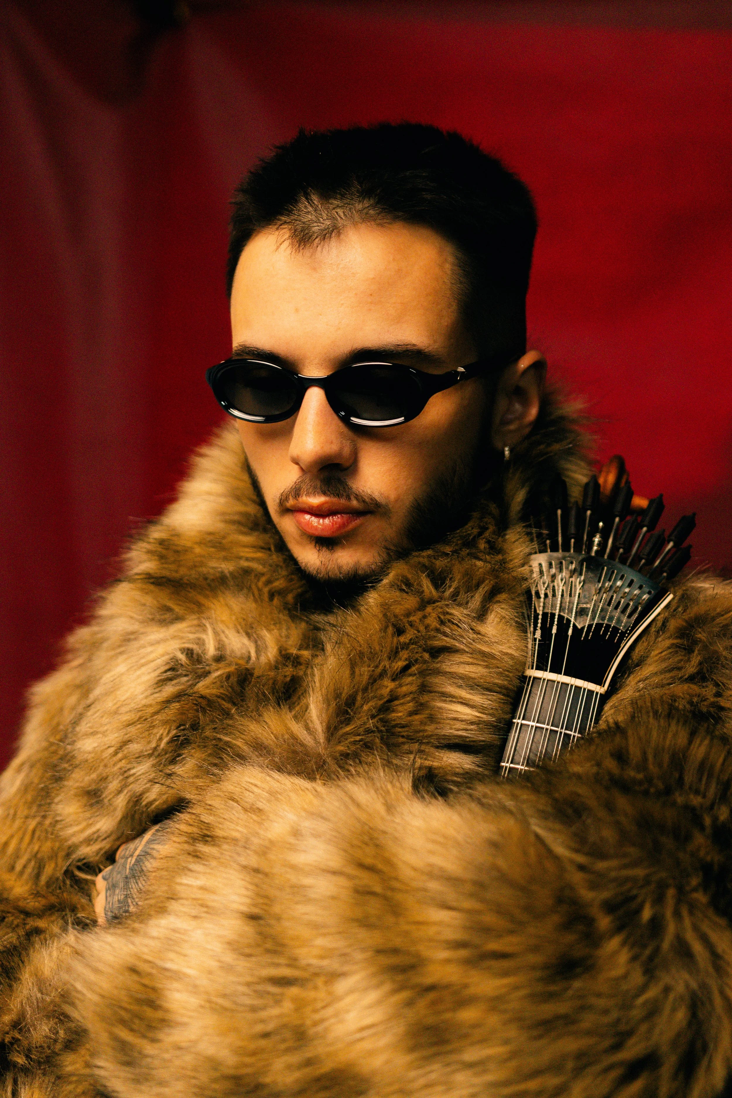 Mike 11 (Portuguese Guitar &amp; Singer)