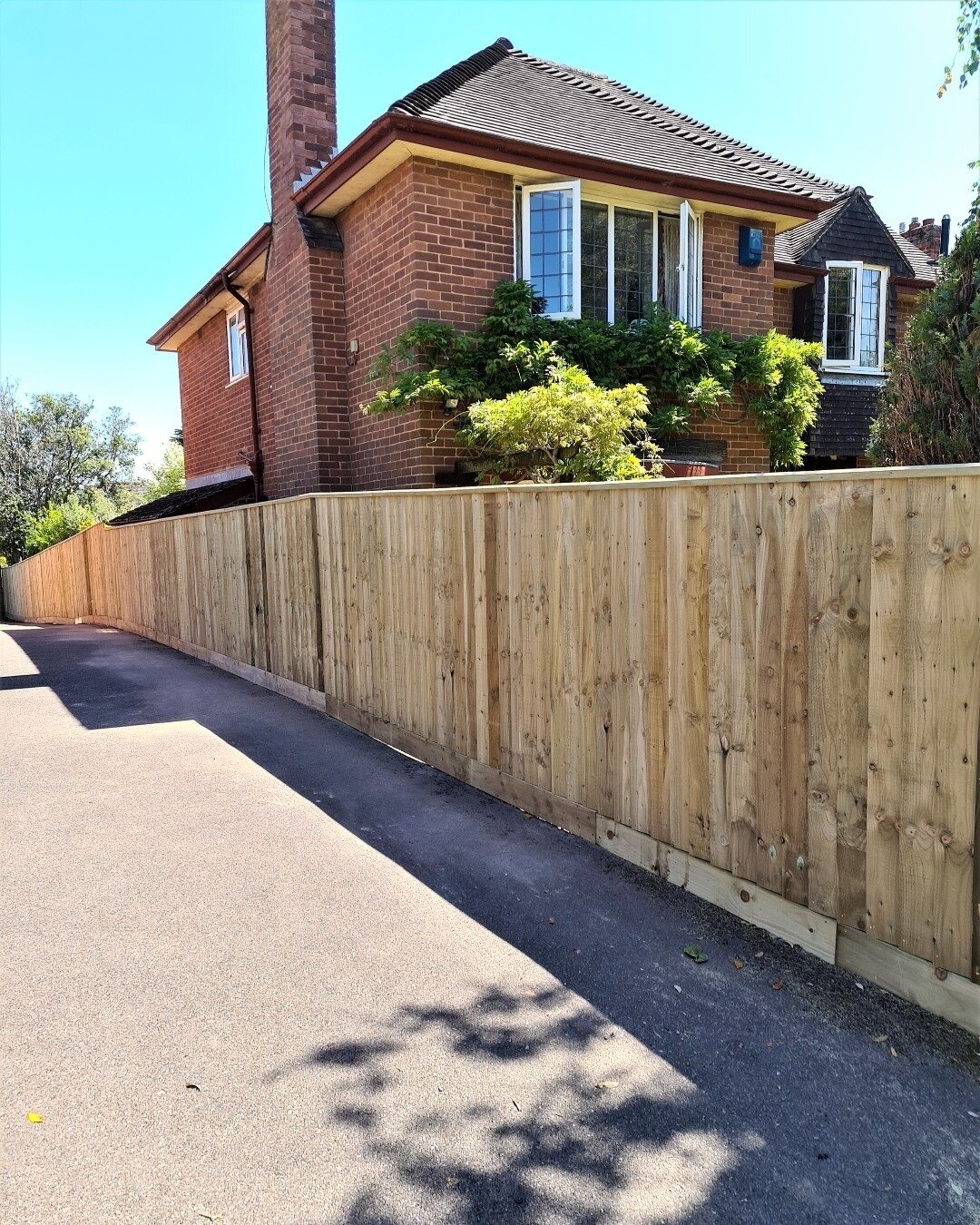 If you're in search of a simple fence that won't cost an arm and a leg, you can't go wrong with a traditional wooden fence &ndash; low maintenance and you can easily customise them with stain or paint!