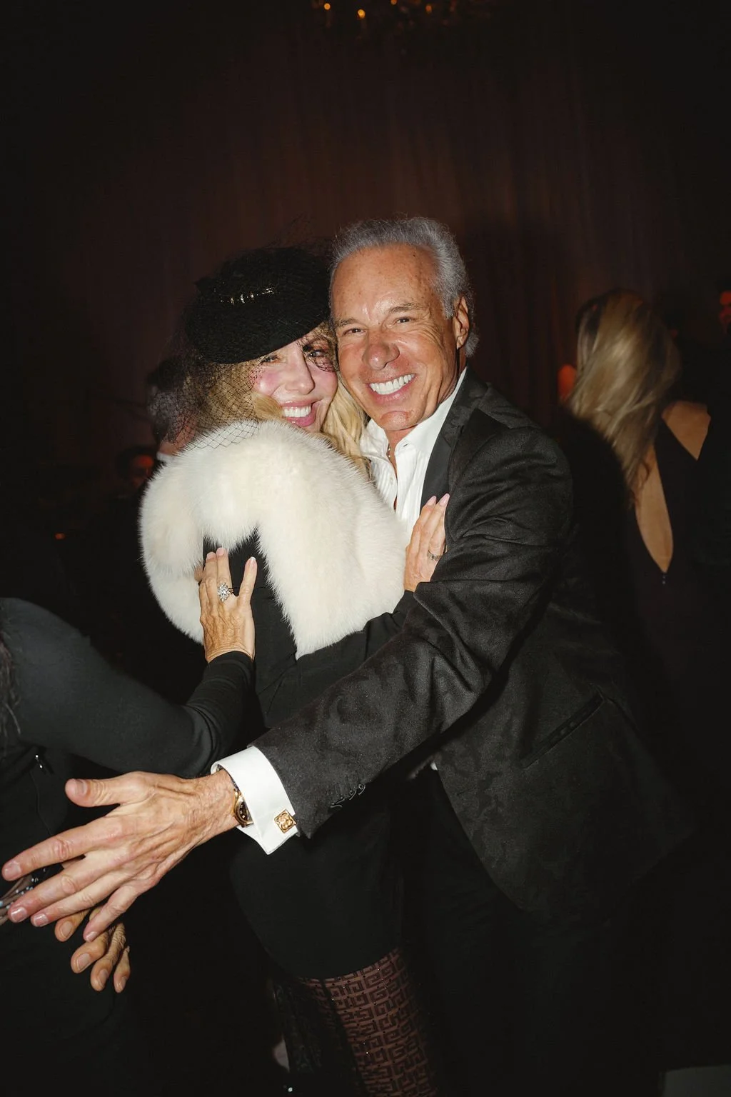 338-LauraGordon©Madison&Ellery_party.jpg