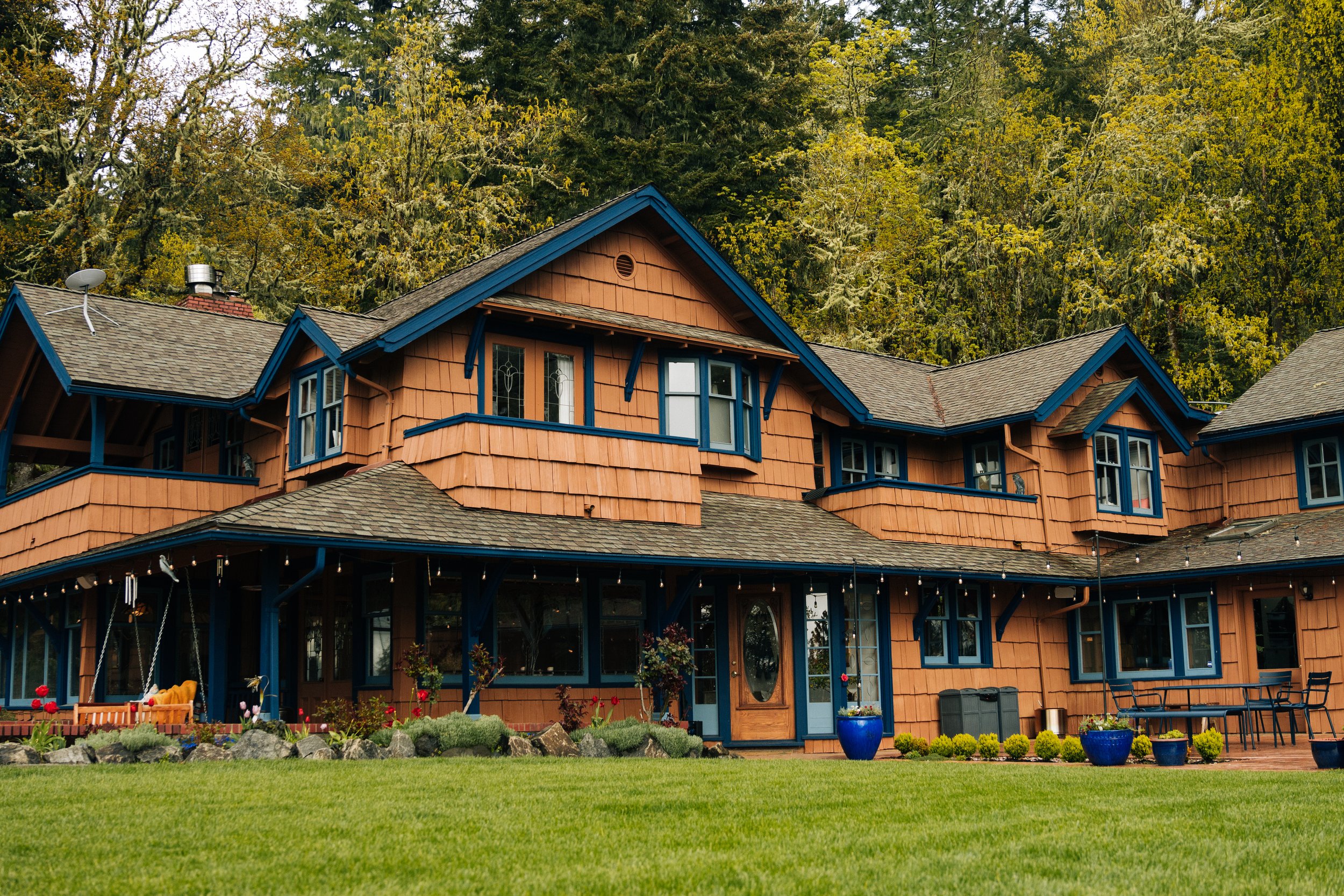 Gallery Mount Tom House