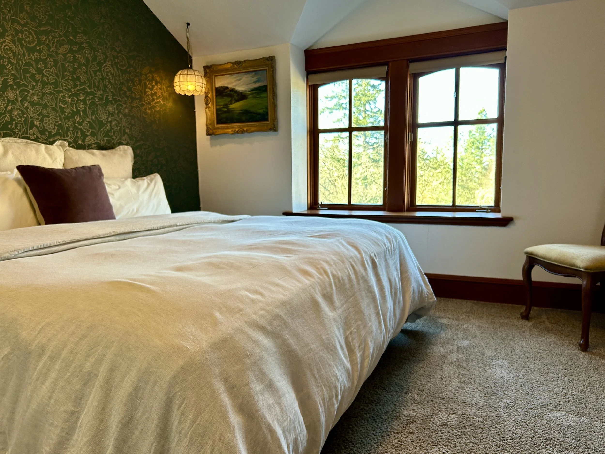 Rooms Mount Tom House