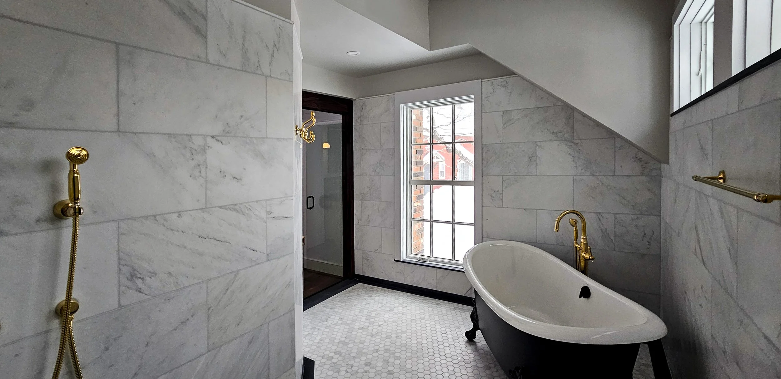 Bathroom 2-2.jpg