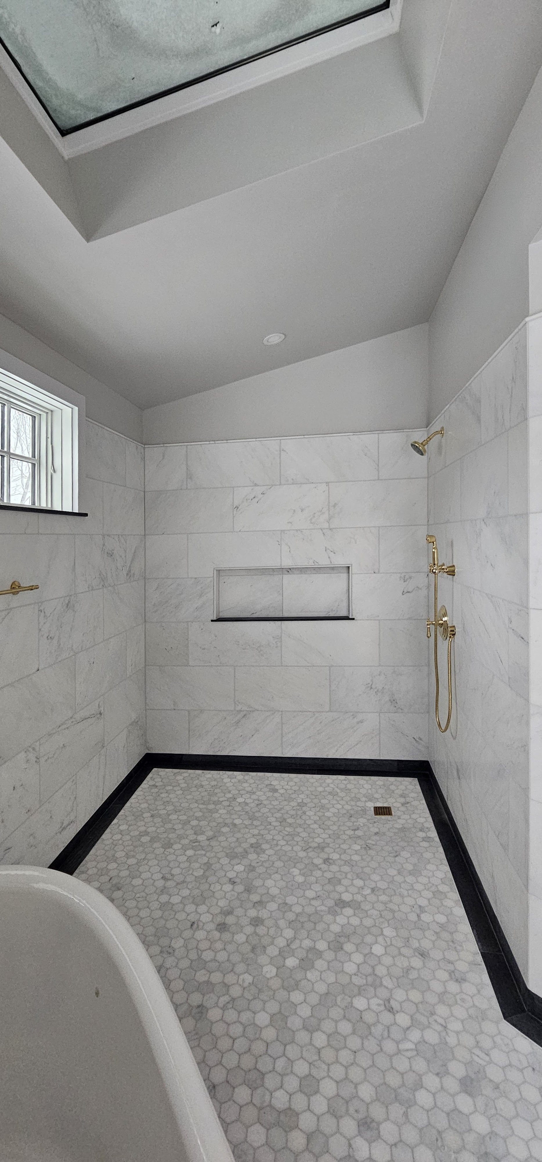Bathroom 3.jpg