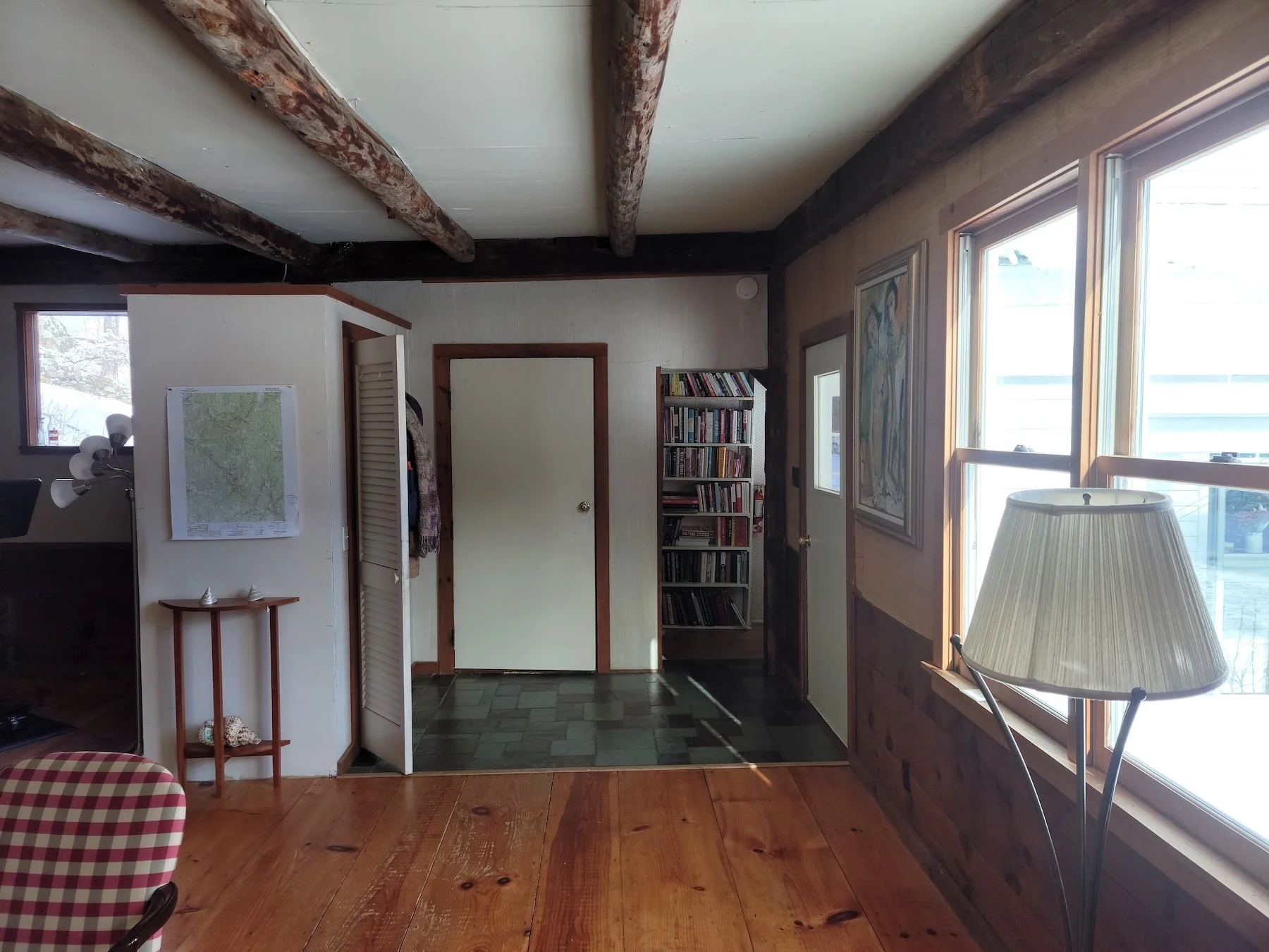 King_living room before.jpg