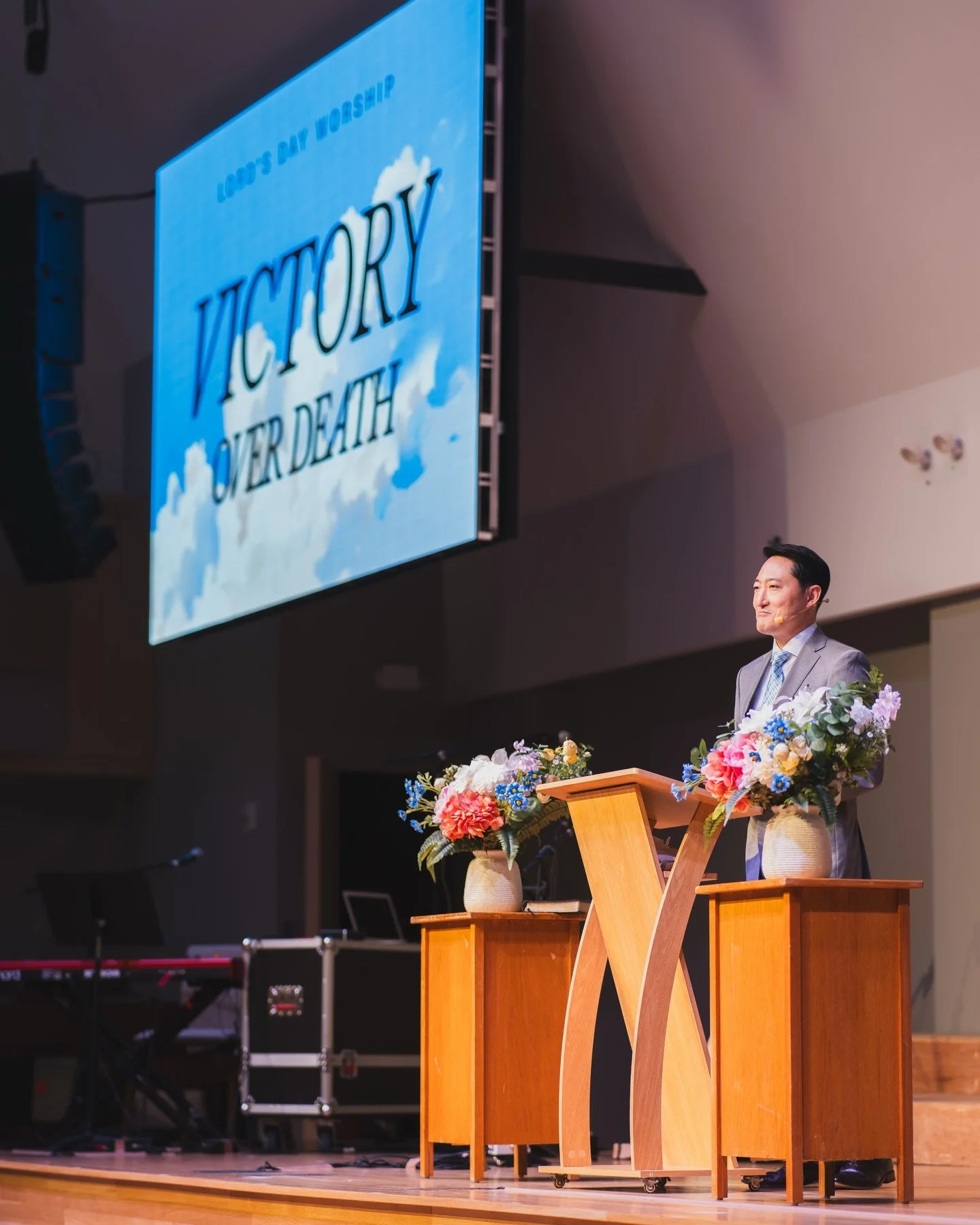 On this past Easter Sunday, we reflect on our risen King and His victory over death, bringing hope, grace, and new life to us all. He is risen ✝️🤍
.
.
.
#QPEM #Easter #Heisrisen