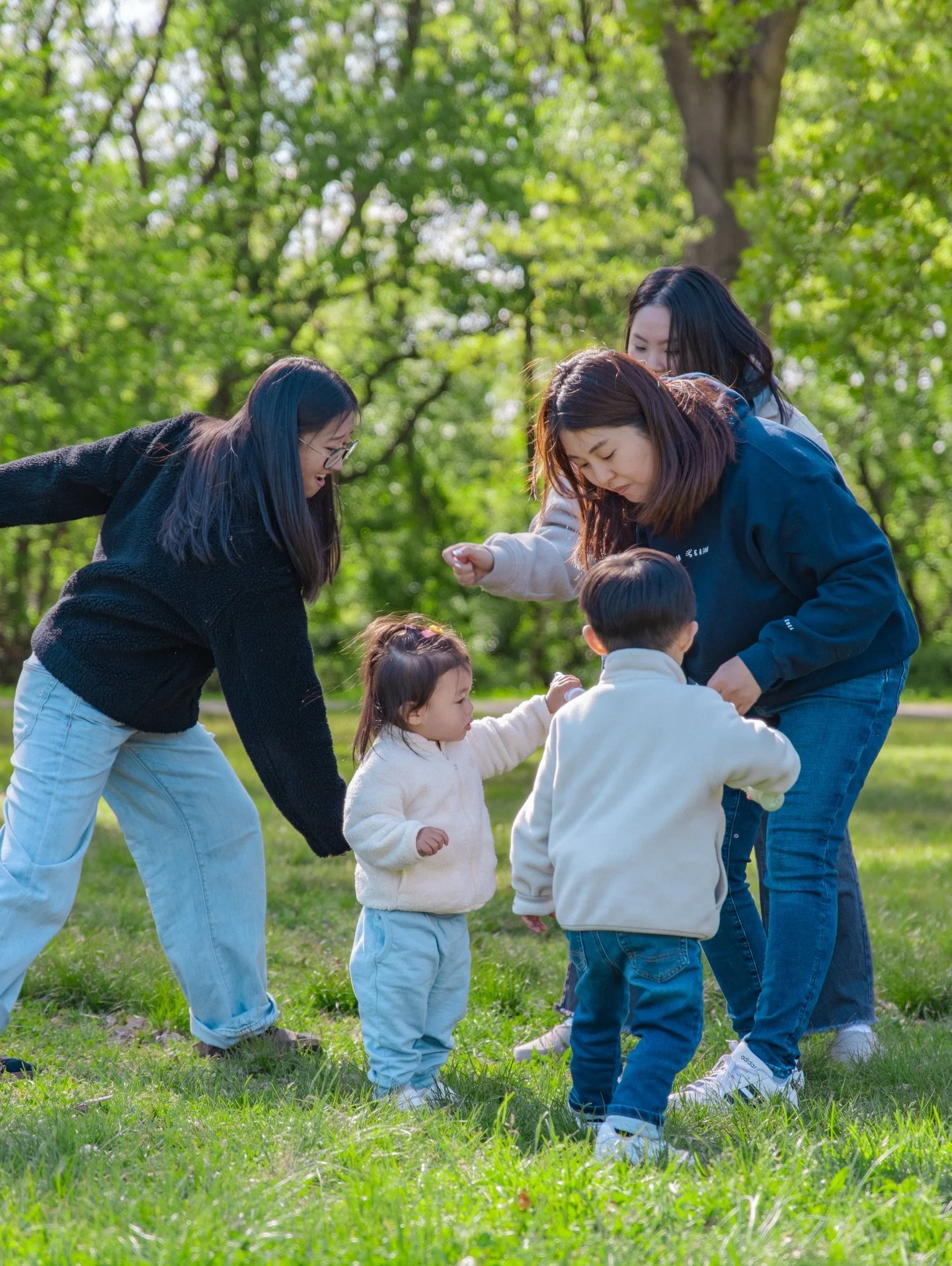 Sunshine, fellowship, and full hearts ☀️
There&rsquo;s something so special about gathering as a church family, slowing down, and simply enjoying one another. Truly a blessed time spent in fellowship and love.
.
.
.
#picnic #community #fellowship #qp