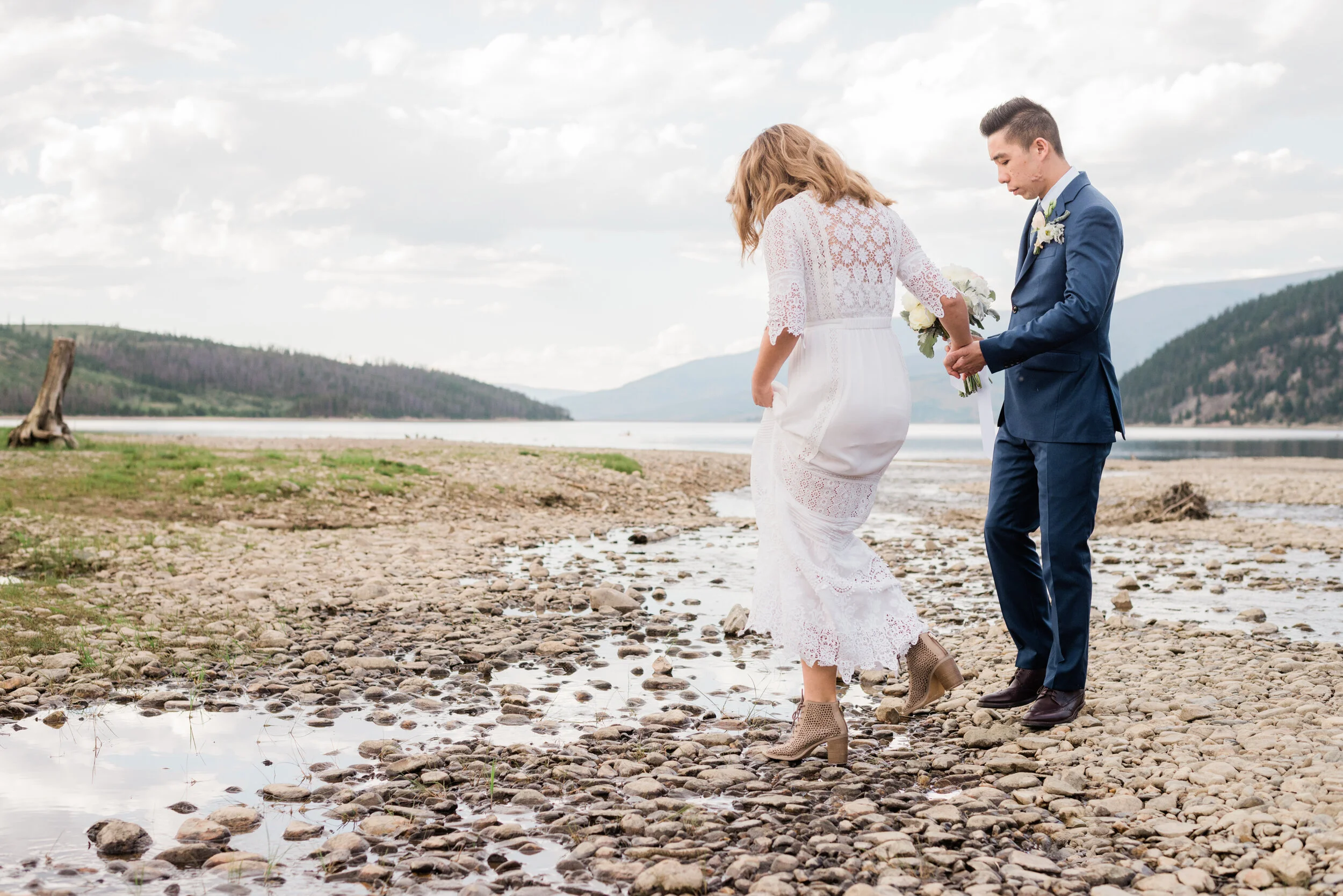 Short + Sweet Shore Side Elopement ~ Sweet, Romantic, Nature