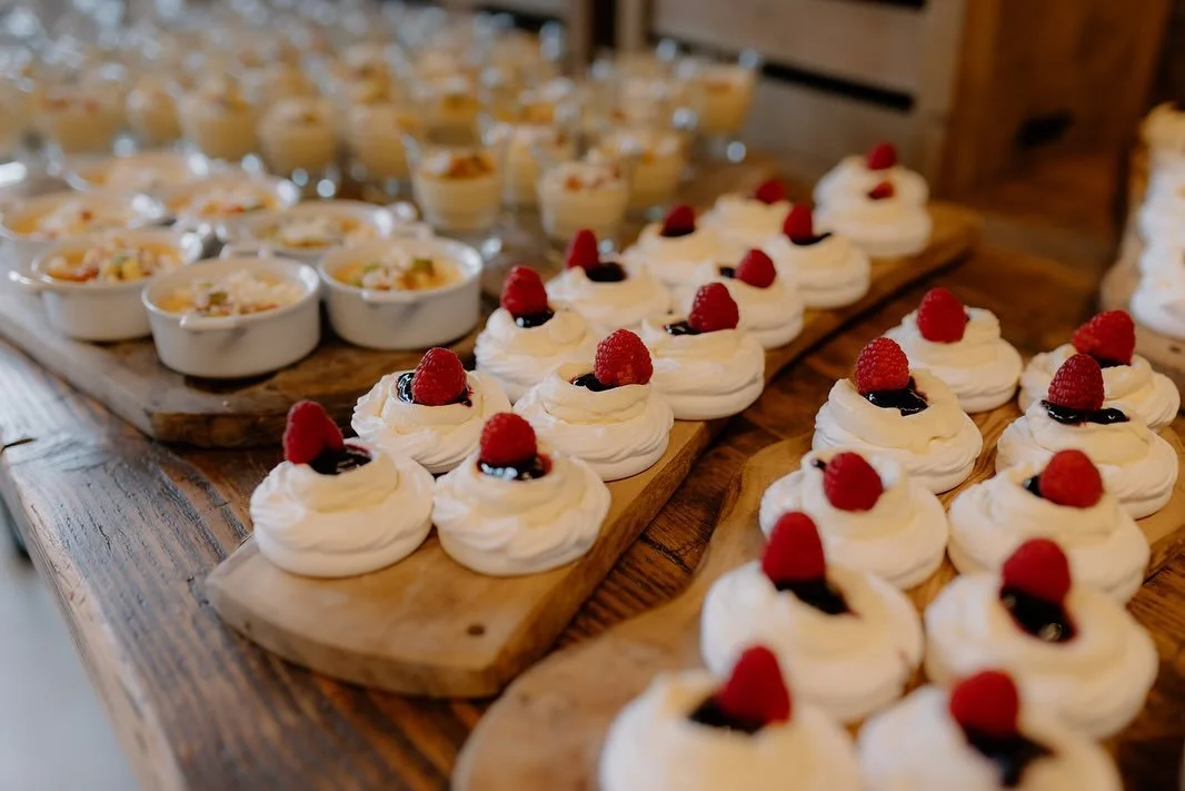 Can&rsquo;t decide on one pudding? Just don&rsquo;t! Have your favourites miniaturised on a dessert table and enjoy them all.

📸 @withpatrickweddings 
💒 @roseberyestates