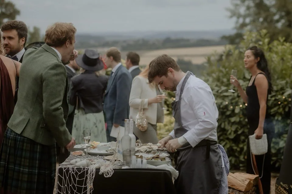 A next level &lsquo;grazing station&rsquo; at Robert + Siobhan&rsquo;s wedding: freshly shucked oysters with caviar + Belvedere 👌🏻