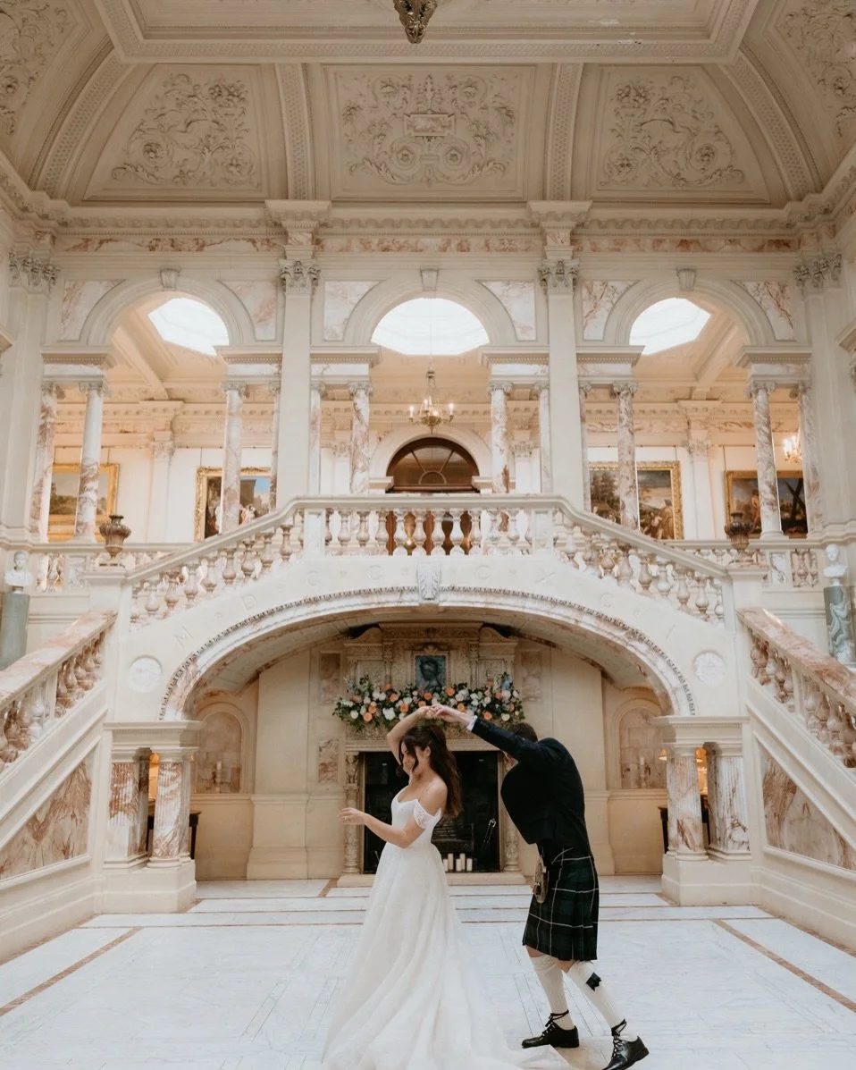 When the Marble Hall is your own private dance floor&hellip; 😍

We just love these stunning snaps from Kirsten + Chris&rsquo;s wedding at Gosford House last summer.

📸 @clairefleck 
💒 @gosford.house