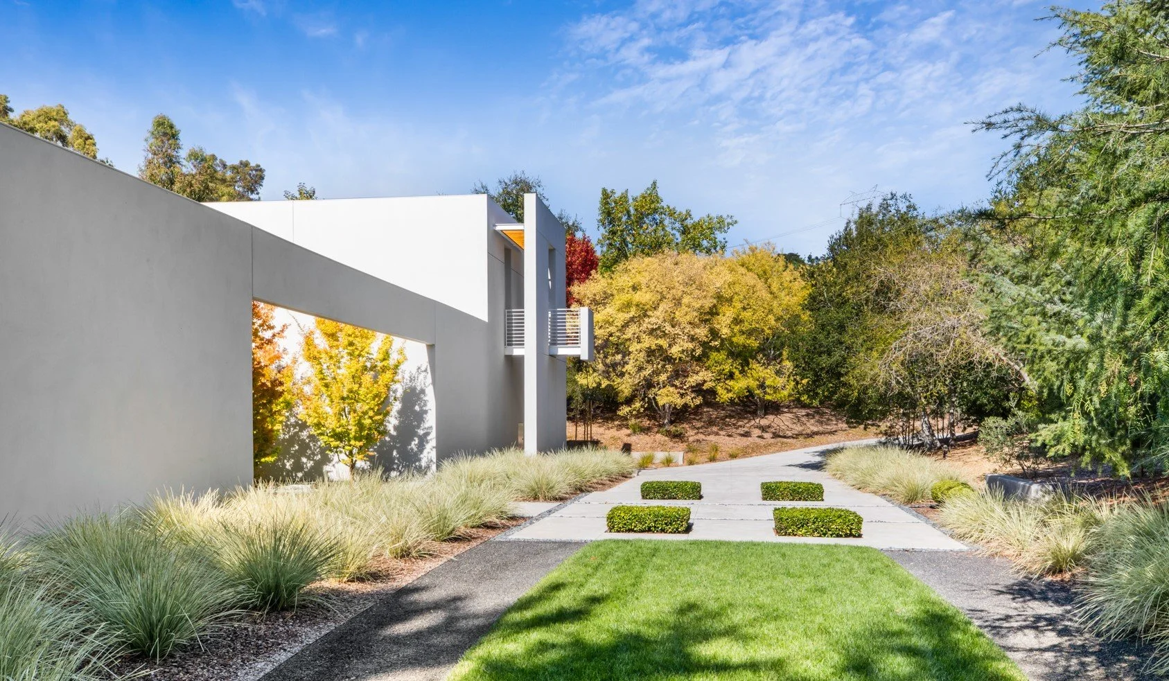 Front looking north.jpeg