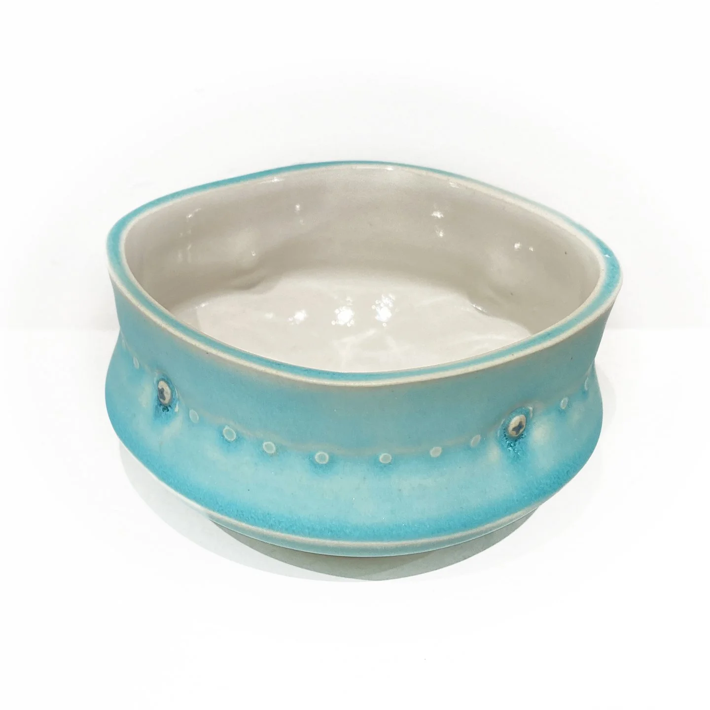 AQUA BOWL WITH SCREWS