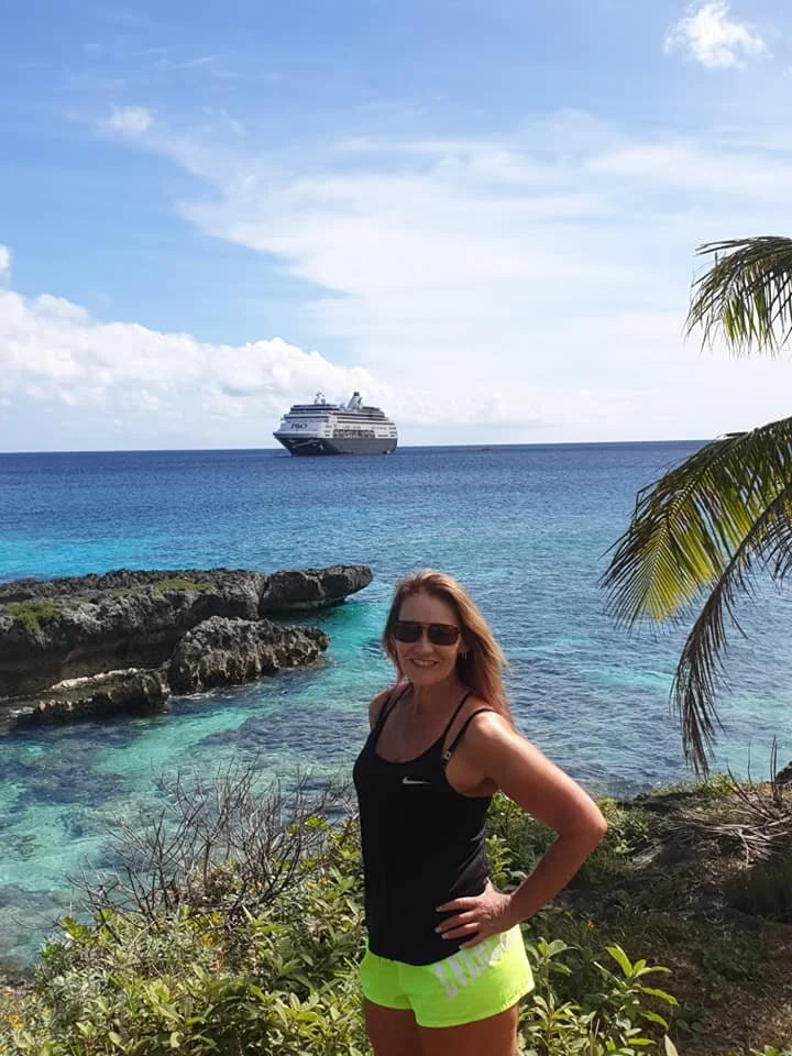 cruise ship beach mare photo.jpg