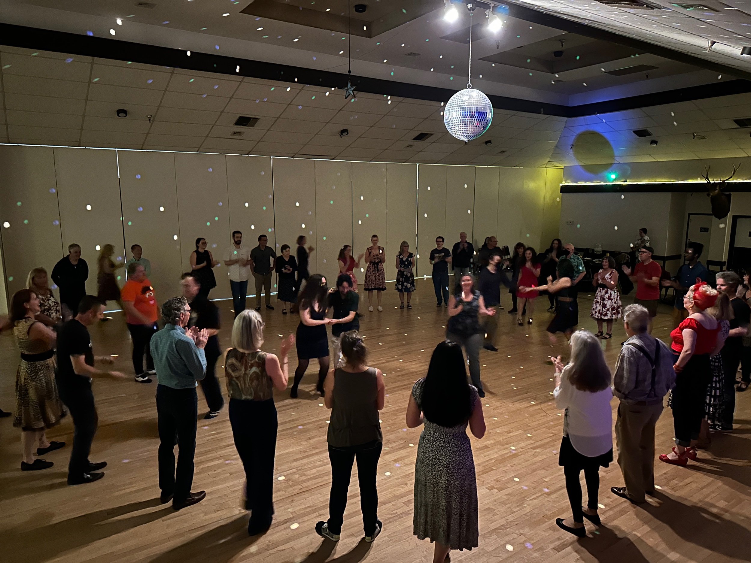 Sactown Swings @ Elks Lodge #6                        