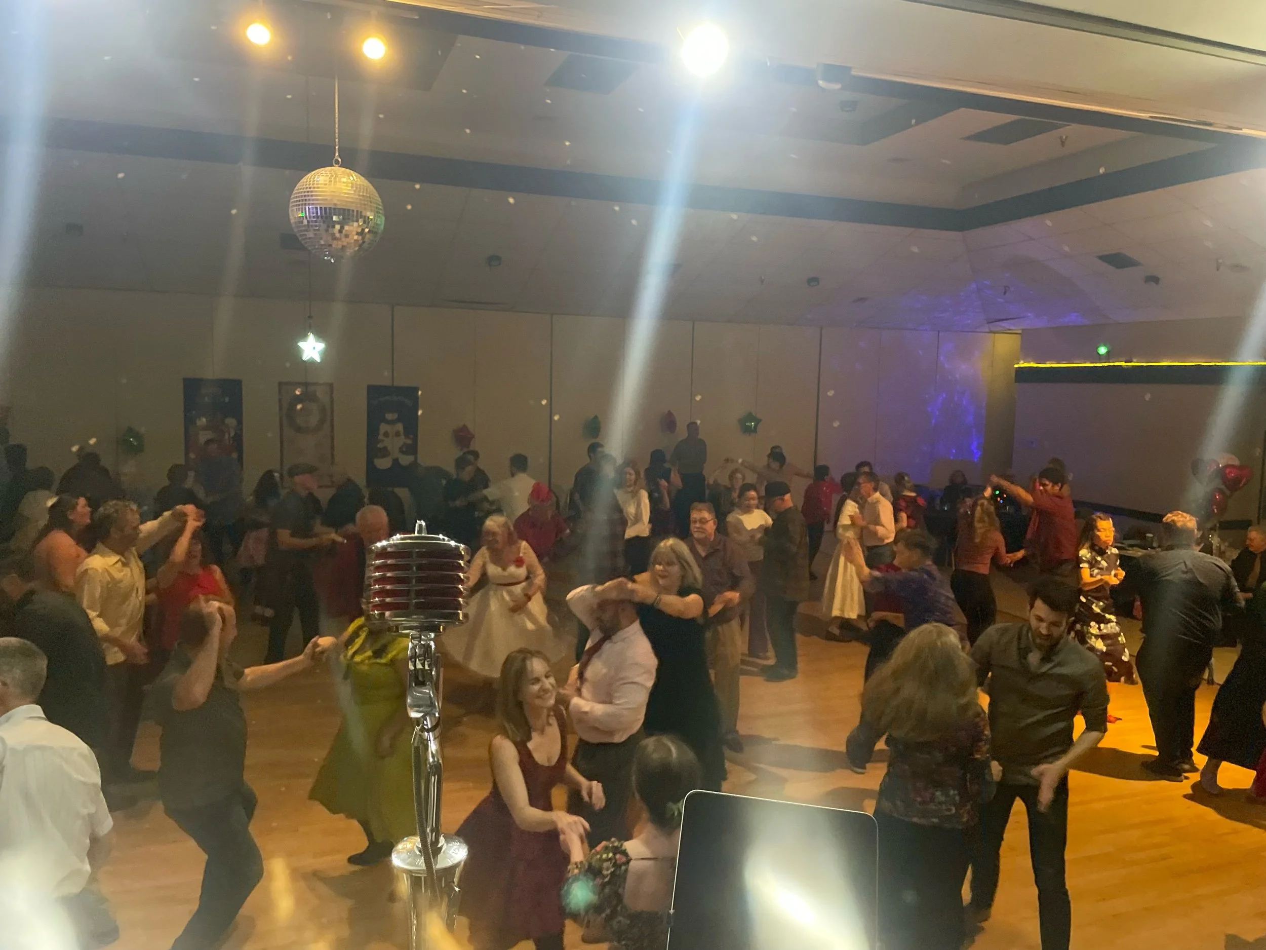 Sactown Swings @ Elks Lodge #6                        