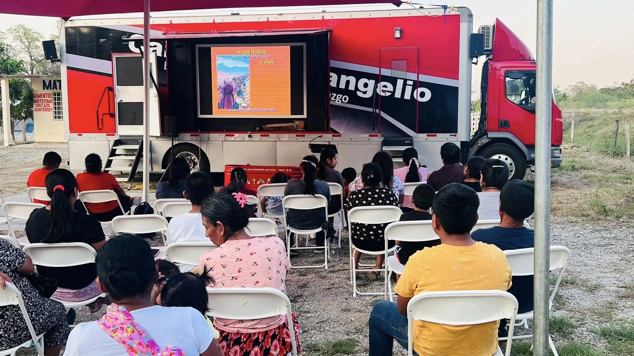THIRD DAY OF CAMPAIGN IN THE COMMUNITY OF AQUISMON MEXICO GOSPEL CHARIOT/SHARE MISSIONS. MEET-GROW-GO WITH LOST SOULS IN MIND.