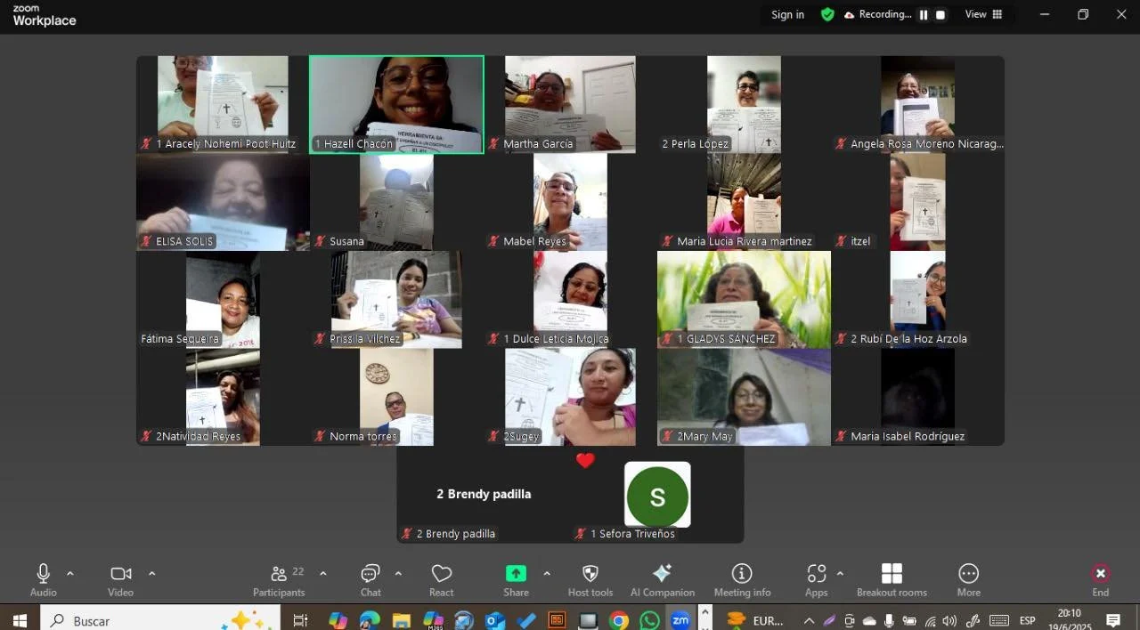 LATINAMERICAN WOMEN WITH LOST SOULS IN MIND.