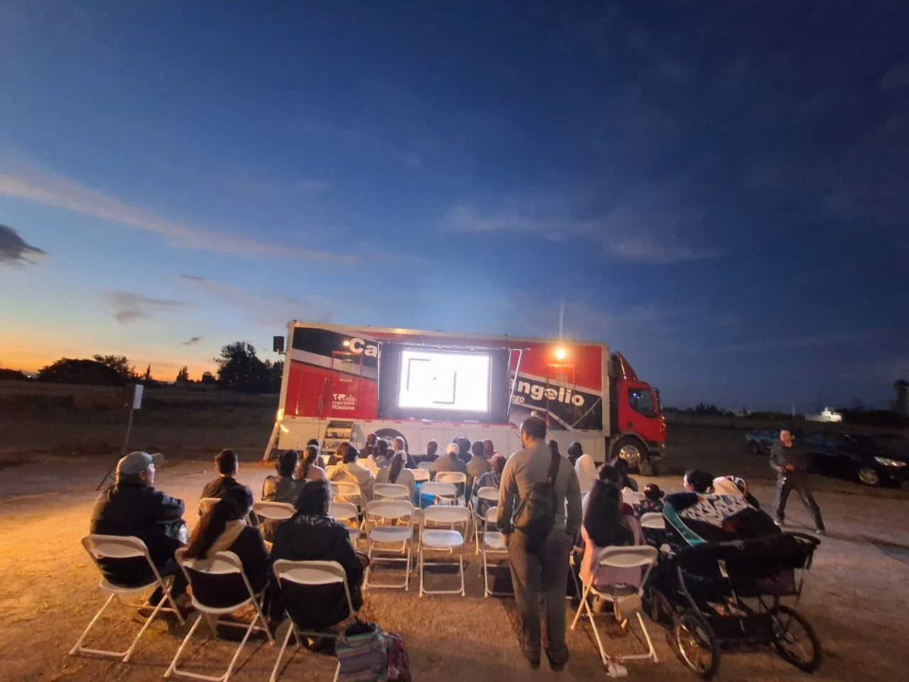 MEXICO DAY #12 OF CAMPAIGN, EVANGELISM, DISCIPLESHIP, PREACHING IN FRONT OF THE GENERAL HOSPITAL IN THE COMMUNITY OF IDC SAN JUAN DEL RIO QUERETARO WITH THE LOST SOULS IN MIND.