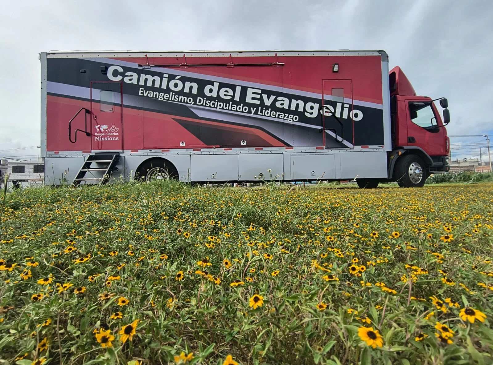 DAY #16 OF CAMPAIGN IN THE IDC COMMUNITY IN SAN JUAN DEL RIO QUERETARO MEXICO WITH THE LOST SOULS IN MIND.  GOSPEL CHARIOT/SHARE MISSIONS LATINOAMERICA.