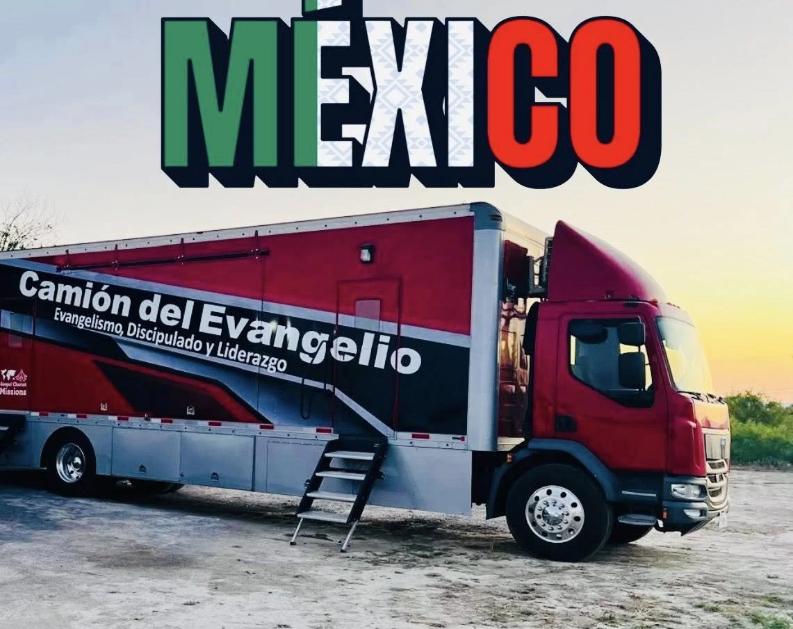 DAY 4 CAMPAIGN IN MONCLOVA COAHUILA MEXICO COMMUNITY EVANGELISM, TRAINING, BIBLICAL DISCOVERY SWORD METHOD IN HOMES, WITH LOST SOULS IN MIND.