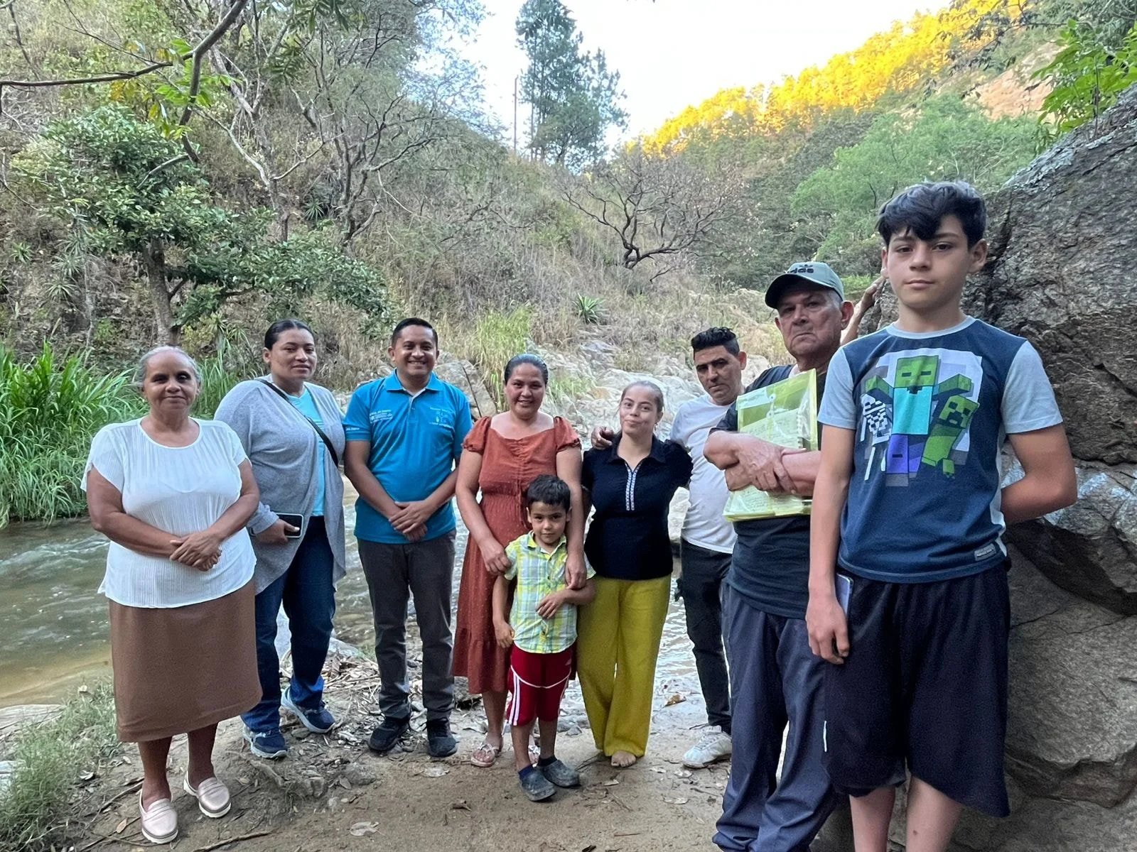 NICARAGUA THE FIGUITO, DIP. GATHERING,GROWING,GOING WITH LOST SOULS IN MIND