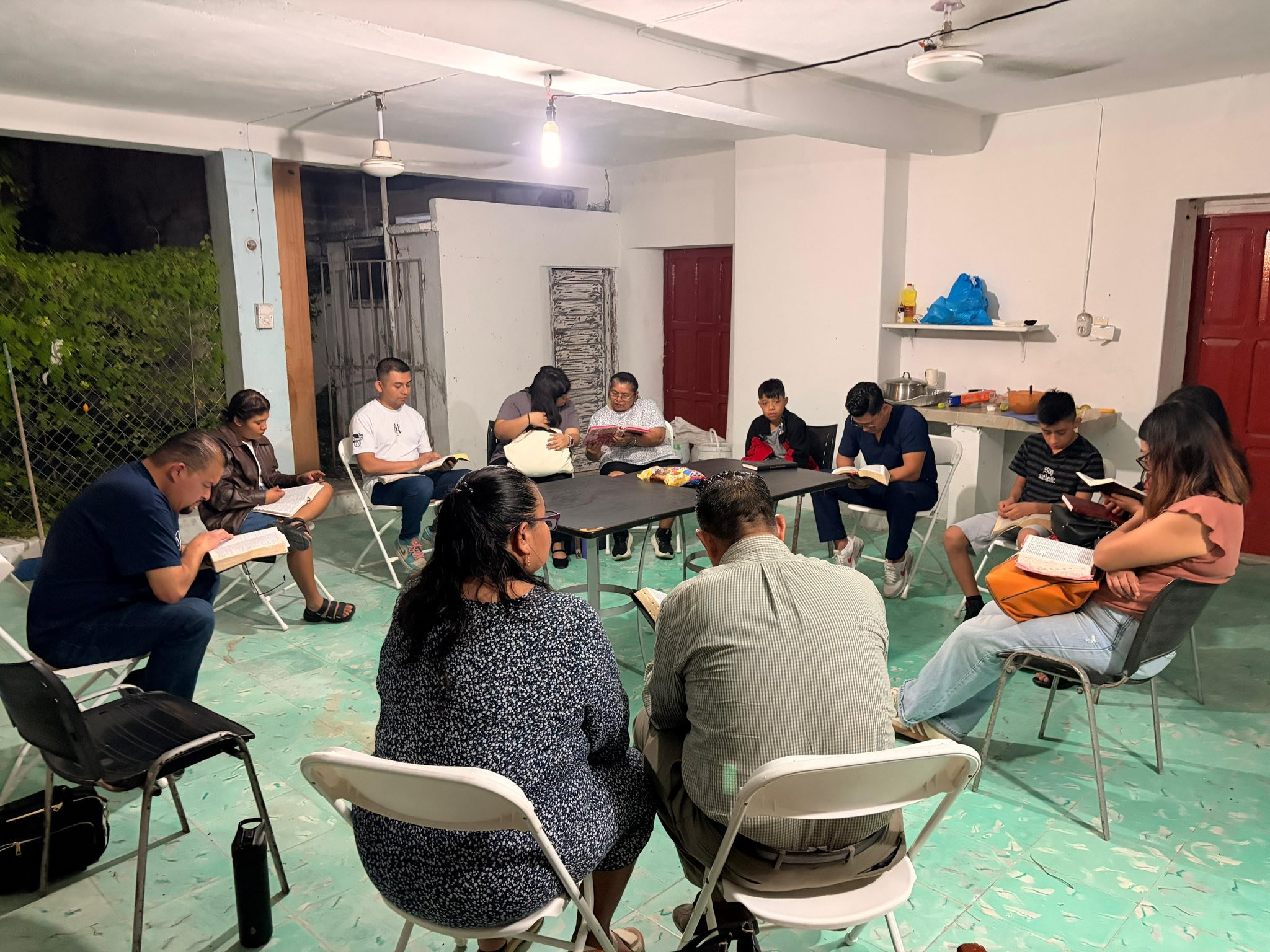 FORMING BIBLE DISCOVERY GROUPS IN THE MULTIPLY COMMUNITY.