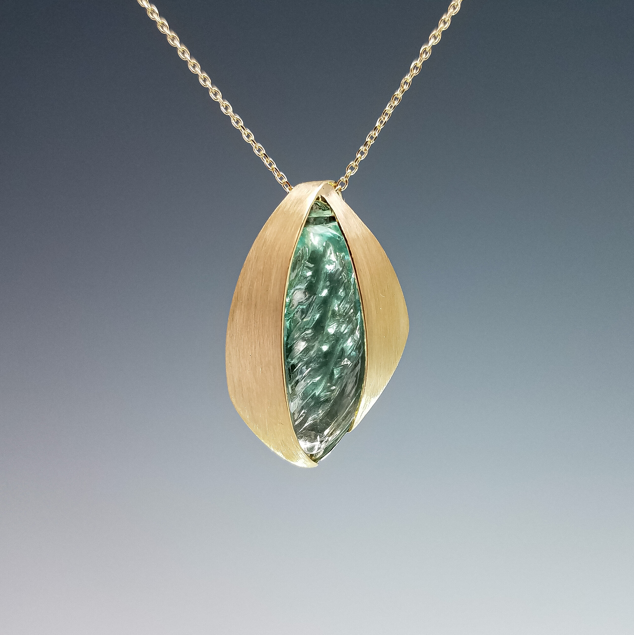 Aquamarine pendant