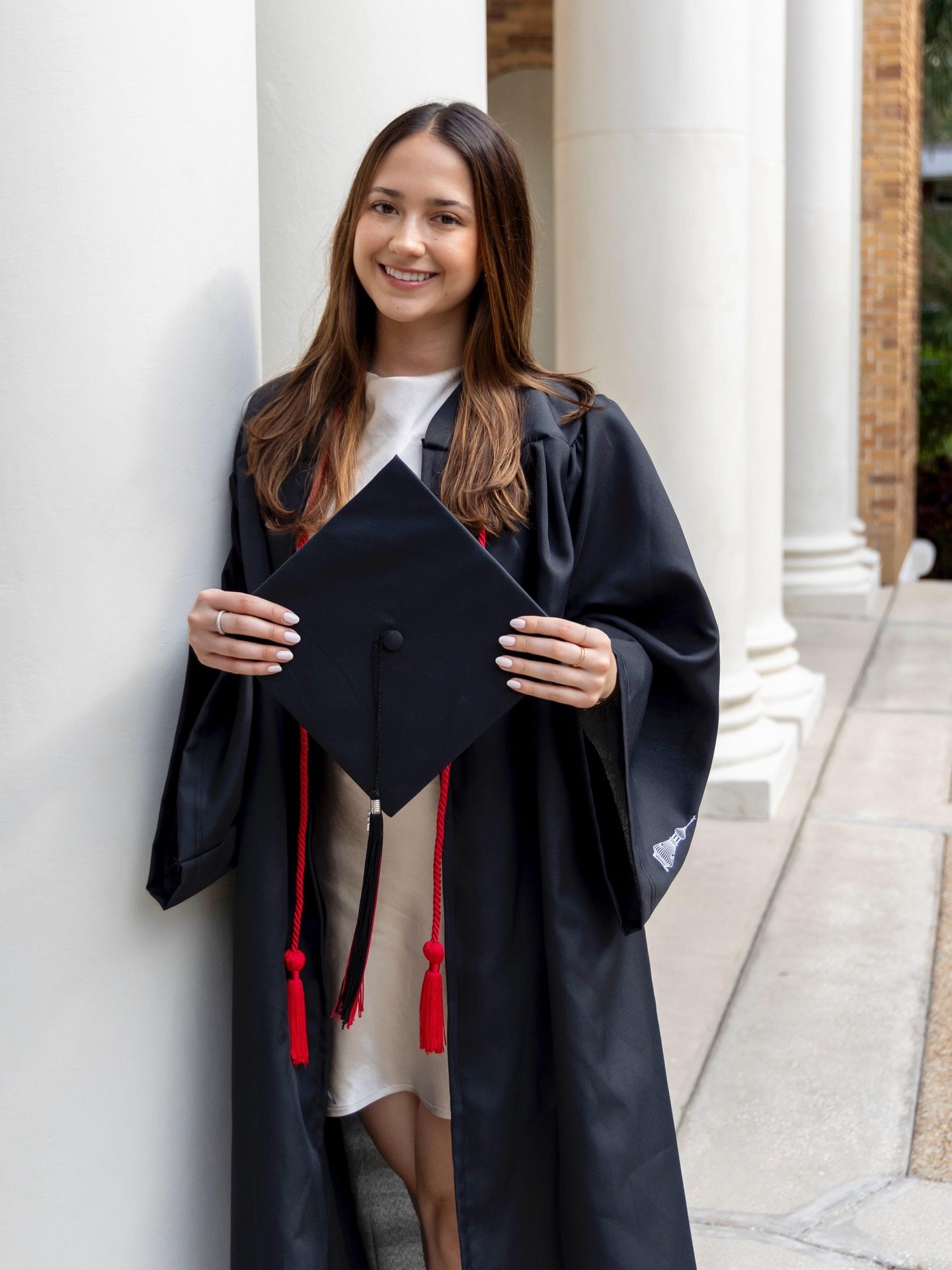 She did it! 🎓✨
Join us in celebrating our incredible Creative Content Designer, Maria, on her graduation from UT! She brings magic to everything she touches, and now she&rsquo;s adding a diploma to the mix.

We&rsquo;re so proud of you, Maria! The b