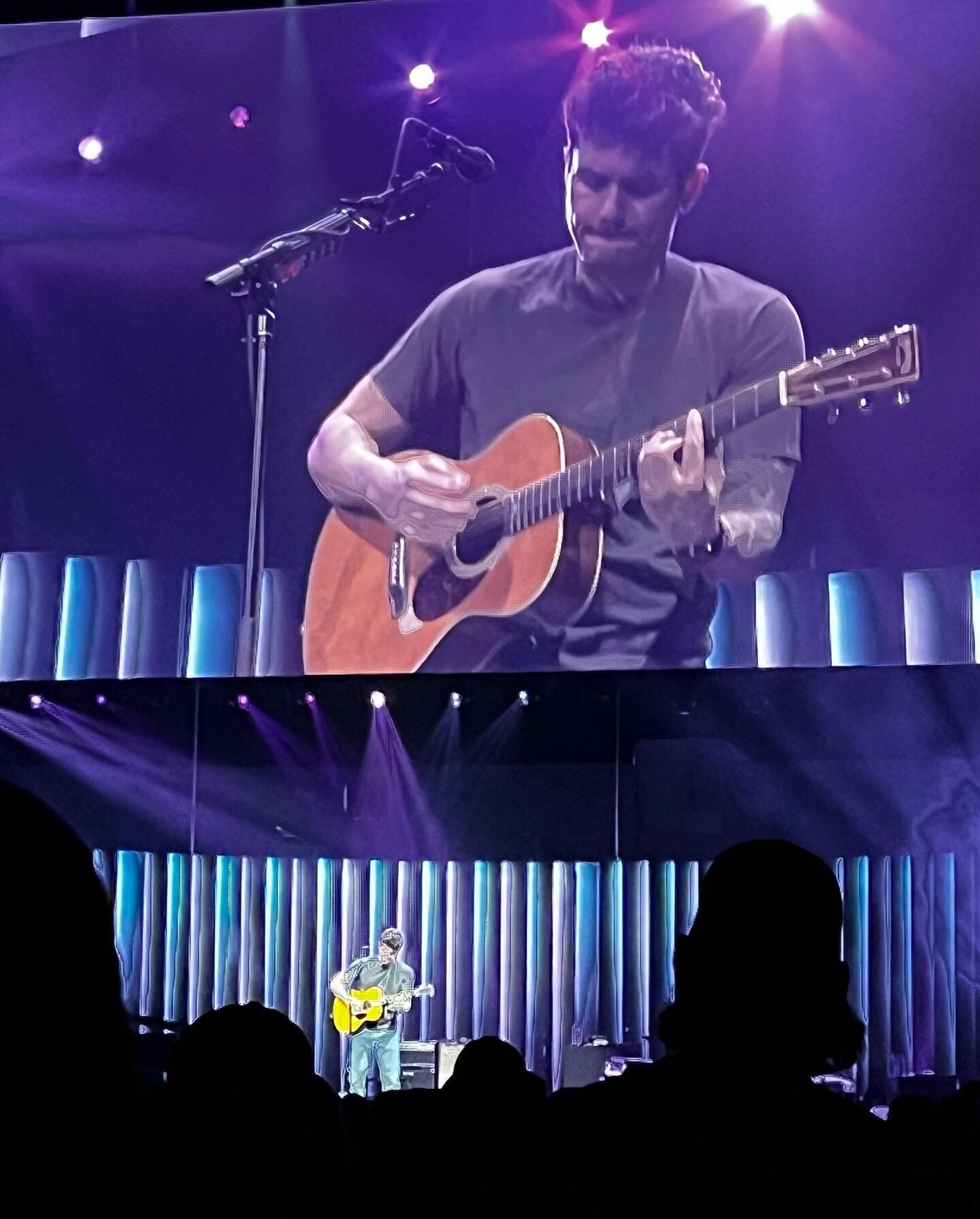 I am not a musician, but I am always moved by how an artist can connect with the audience through the music. No one does it better, in my opinion, than this guy. Hands down, the best concert I have ever been to. Just @johnmayer and his guitar. There&