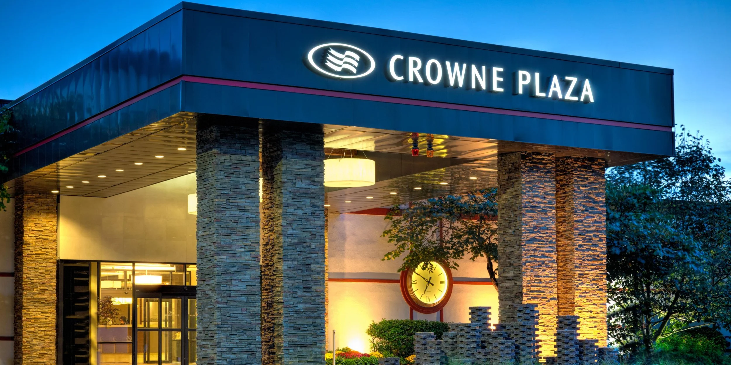 crowne-plaza-suffern-3890862855-2x1.jpeg