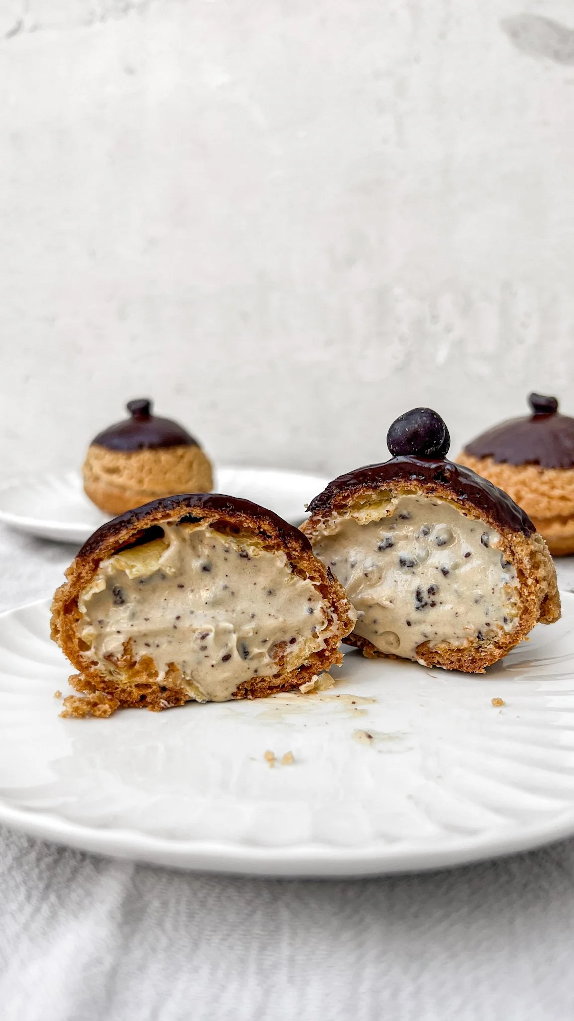 Tiramisu Cream Puffs