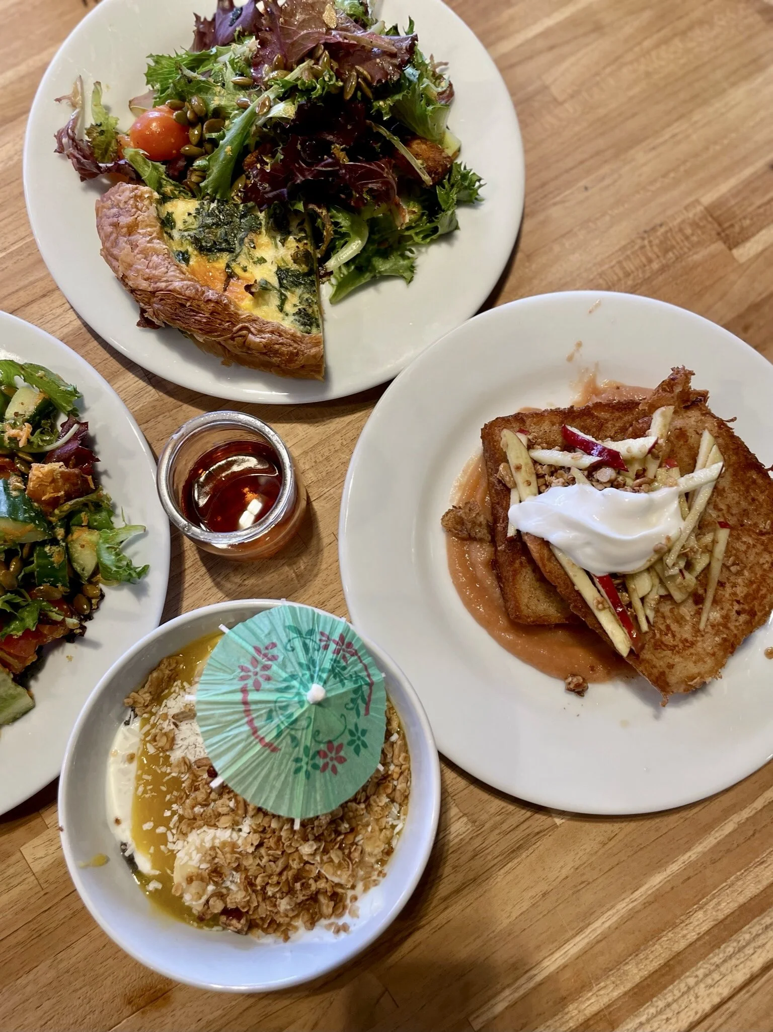 On vous invite à bruncher en famille à La Cabane! 