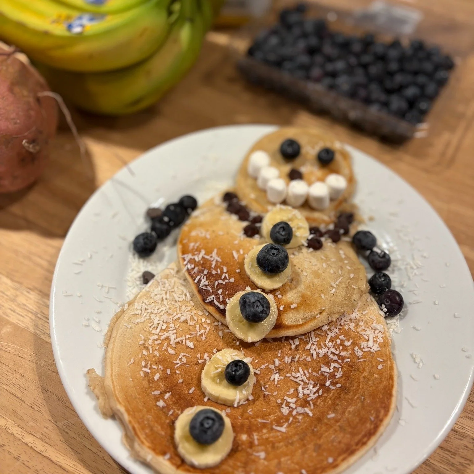 🥞❄️ Nouveau menu brunch d&egrave;s ce dimanche &agrave; La Cabane! ❄️🥞

Connaissez-vous Frosty? ☃️
C&rsquo;est un chouette personnage-pancake&hellip; et il vous attend au brunch d&egrave;s ce dimanche! ✨

🥞 Pancakes de Frosty &agrave; d&eacute;cor