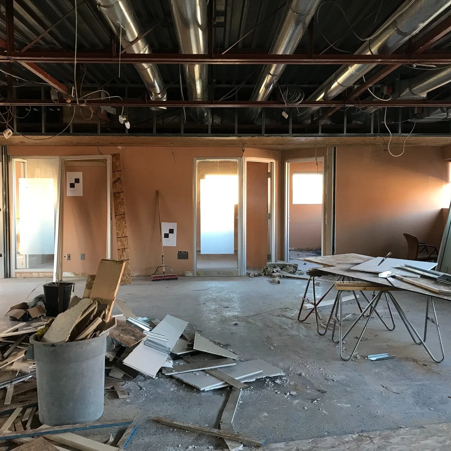✨ Votre avis vaut de l'or! ✨

&Ccedil;a fera bient&ocirc;t 4 ans que nous avons ouvert l'Espace cr&eacute;atif, et &agrave; travers ces ann&eacute;es, on est devenu un peu votre deuxi&egrave;me salon. 🏠❤️

Continuellement en construction (et oui, ce