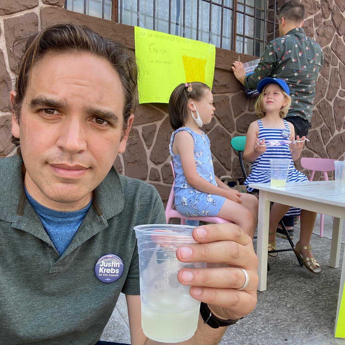 New trendy spot in Brooklyn, it&rsquo;s called &ldquo;Lemonade Stand,&rdquo; really incredible drinks.

Stopped for a sip as a break from some canvassing today, turns out they&rsquo;re supporters of mine! Couldn&rsquo;t be happier! 😄

#Together39 #K