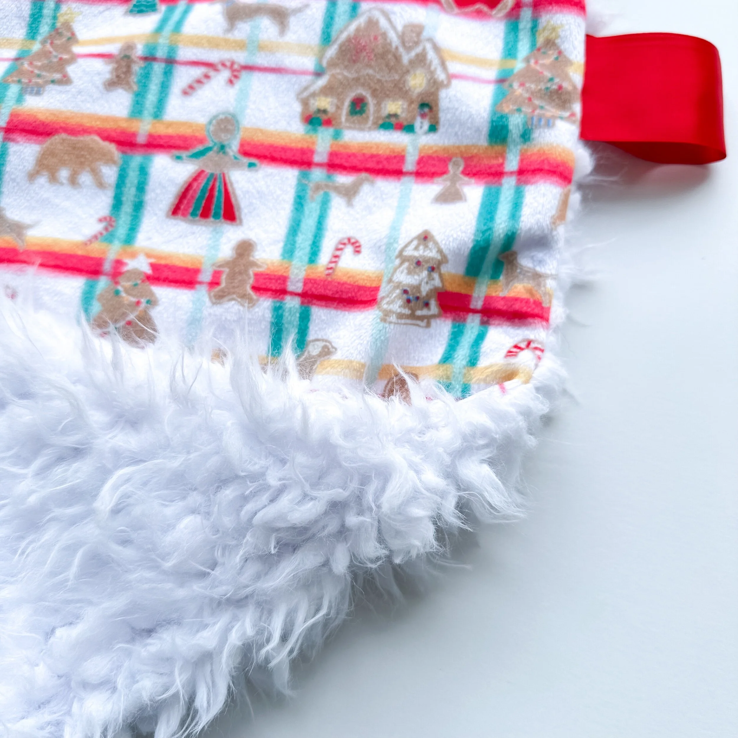 D7D09F4E-82EB-444C-9E9C-D0B7C27687BC