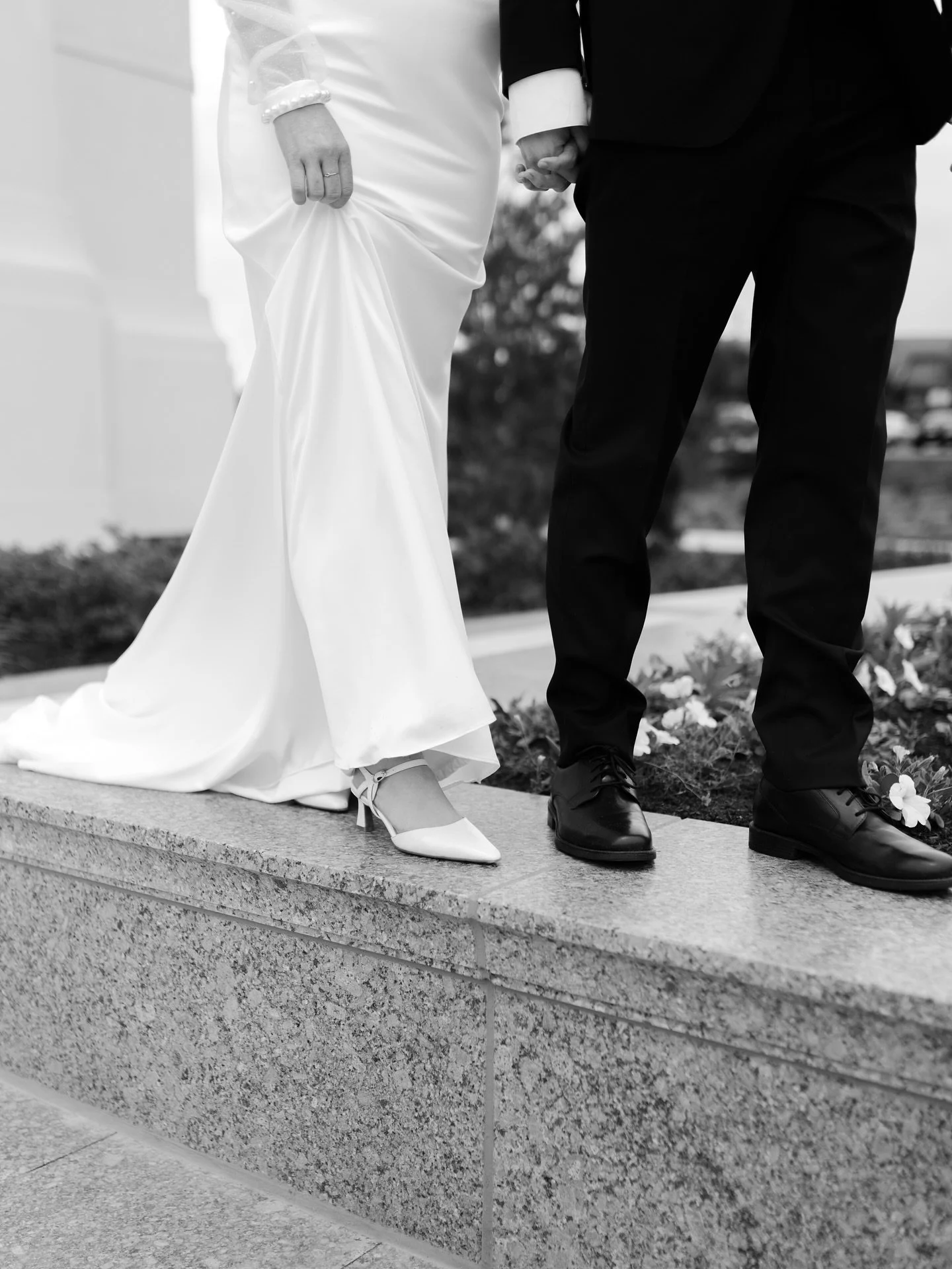 Black and white plus some detail shots from this beautiful day 🖤🤍