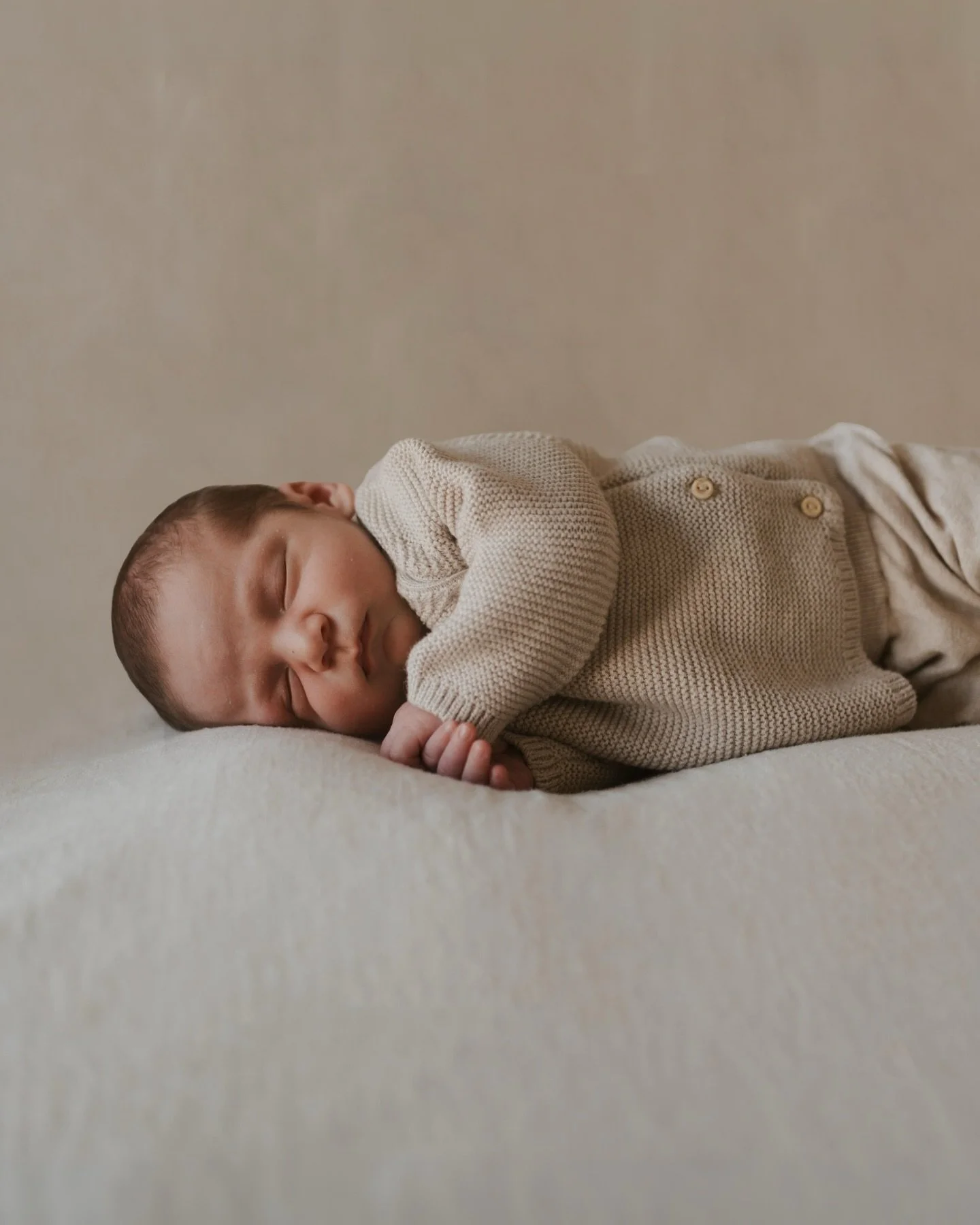 Sneak peeks from this shoot with the cutest family of FIVE 🥹🥰