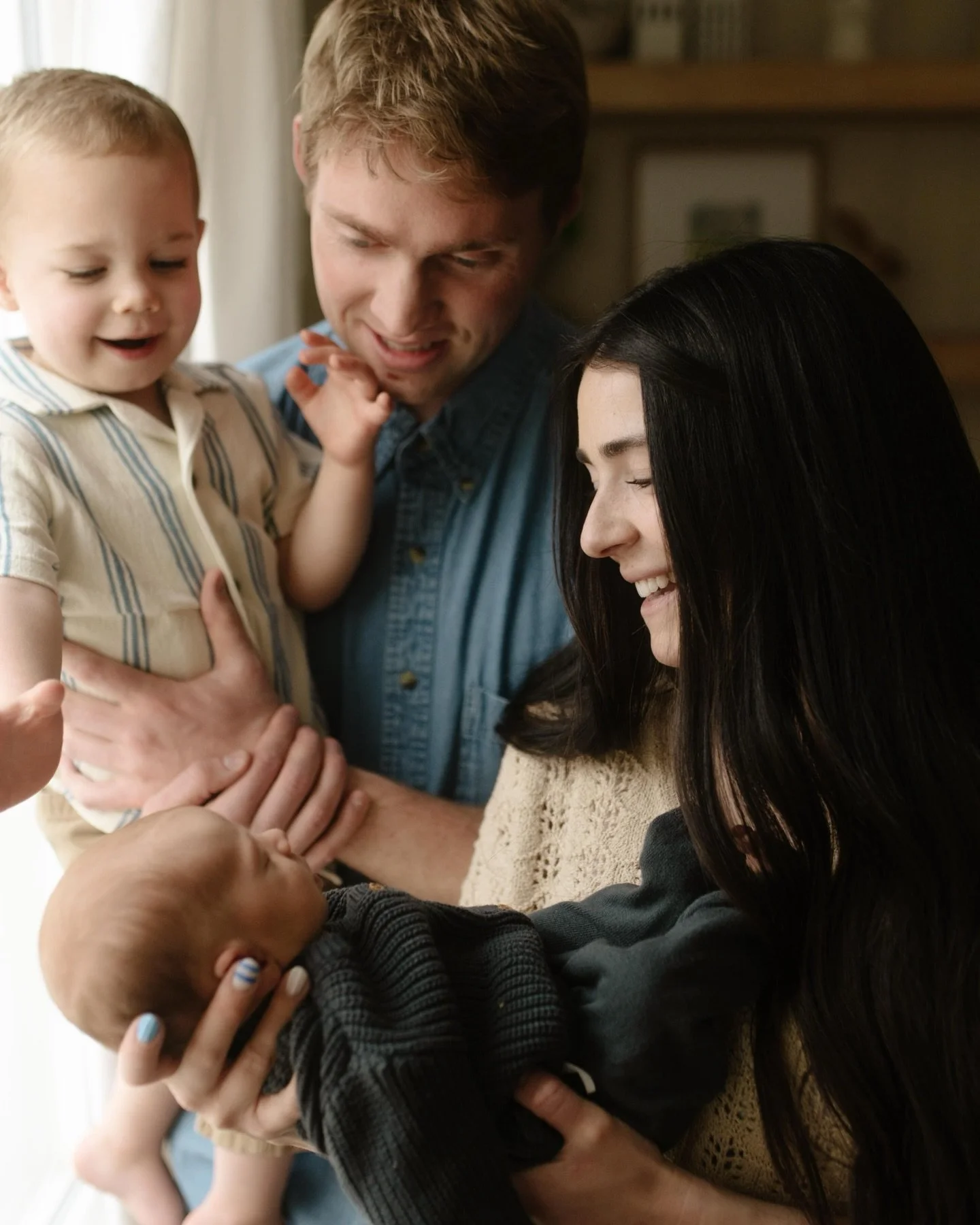 Sweetest little baby ever. Love this cute family. 🖤