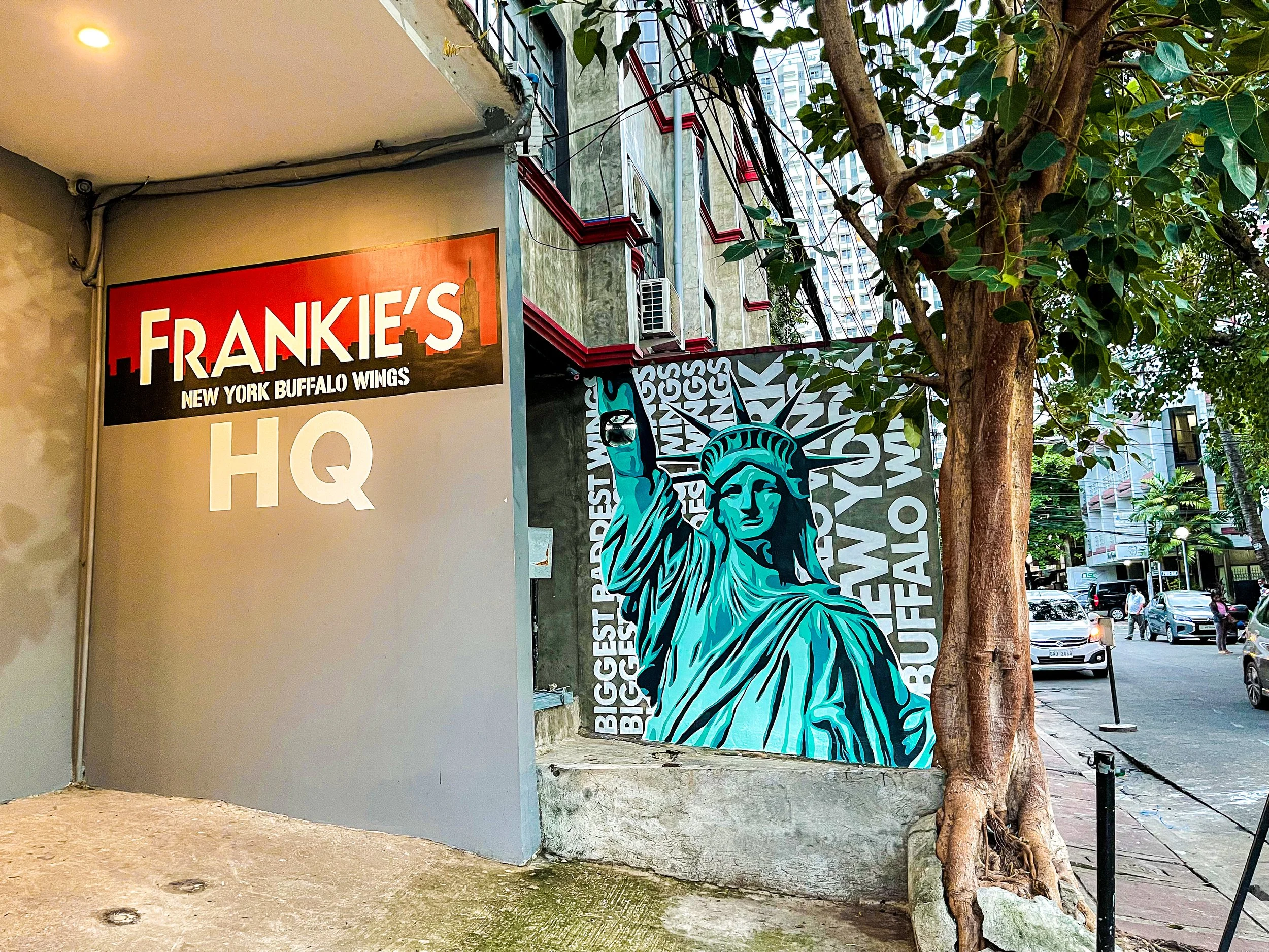 Frankies HQ - Kapitolyo, Pasig