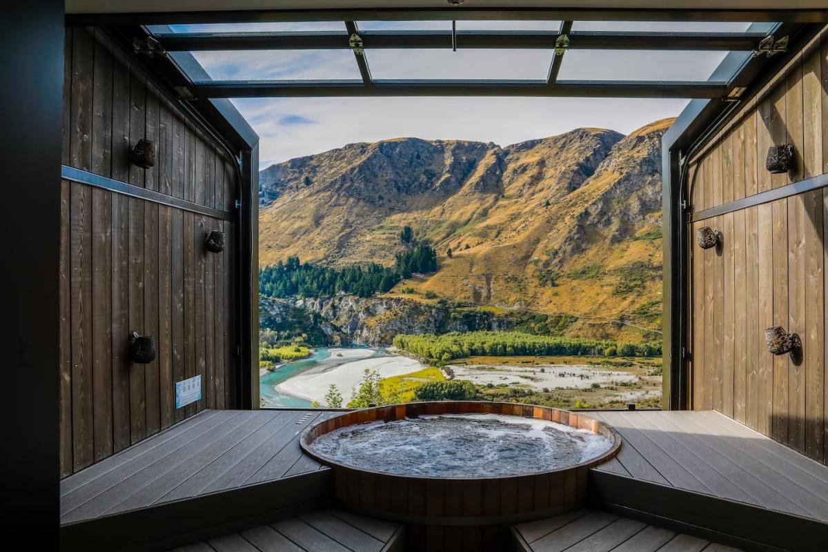 Honeymoon Guide: Two Weeks in New Zealand