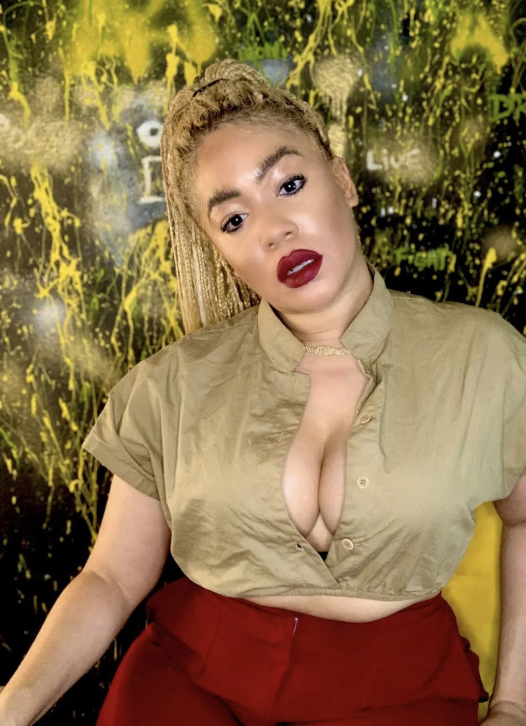 EDF090E5-6E06-47C6-AC5C-68772D97D21E