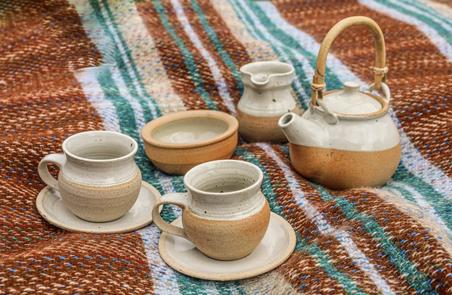 A lovely little tea set for two, an order from a customer, fired in our last firing. 

#winchcombepottery #winchcombe #pottery #craft #lifestyle #handmade #woodfired #woodfiredpottery #toasty #homeware #ceramics #cotswolds #clay