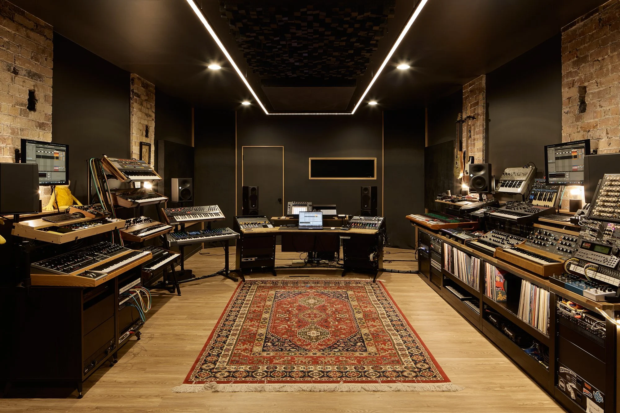 Wallpapers Artistic Music Studio