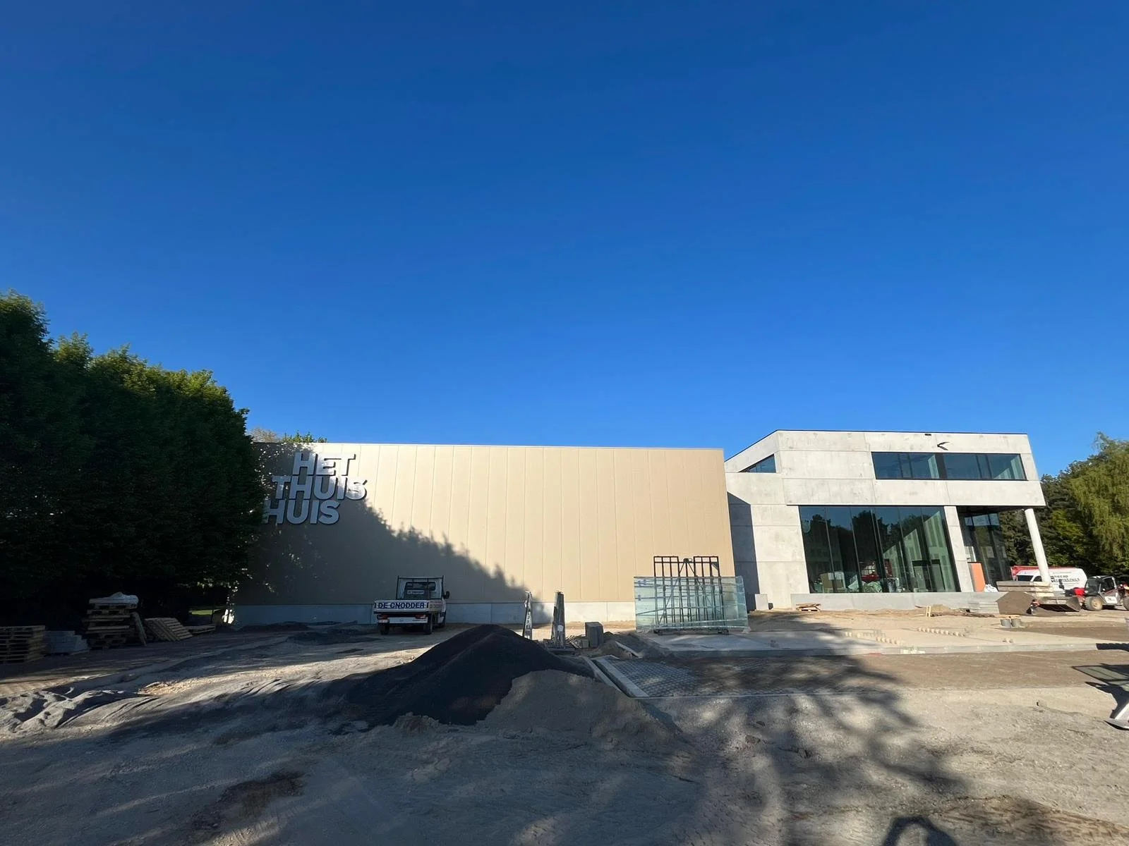 Thuis - APRIL WhatsApp Image 2026-04-23 at 08.30.10Thuis - APRIL .jpeg