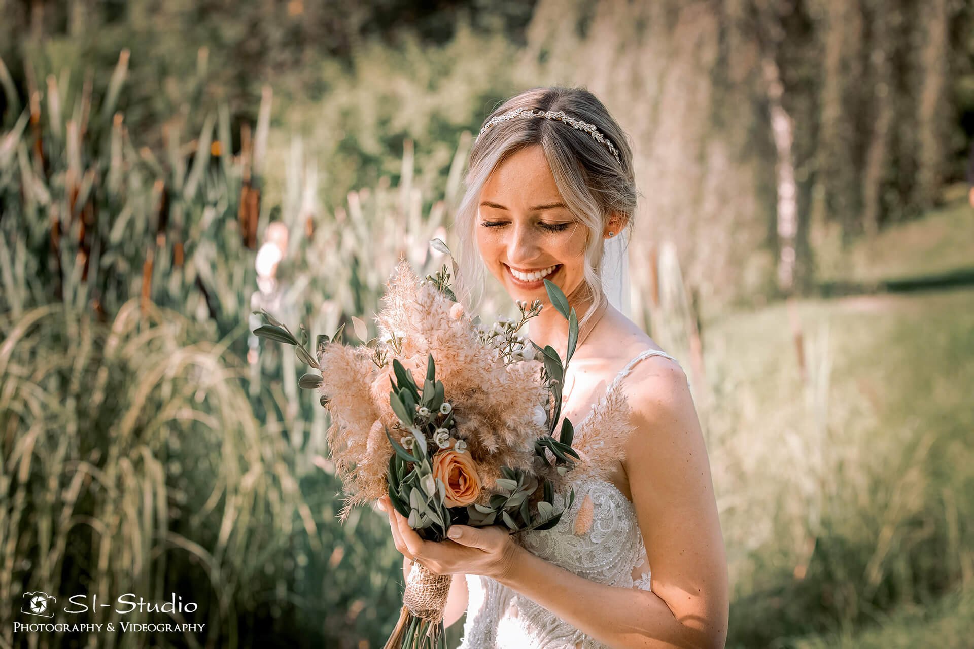 hochzeitsfotograf-rlp_hochzeitsfotos-rlp_kirchliche-trauung-mainz_hochzeitsbilder_hochzeitsfotografie_mainz-0629-2.jpg