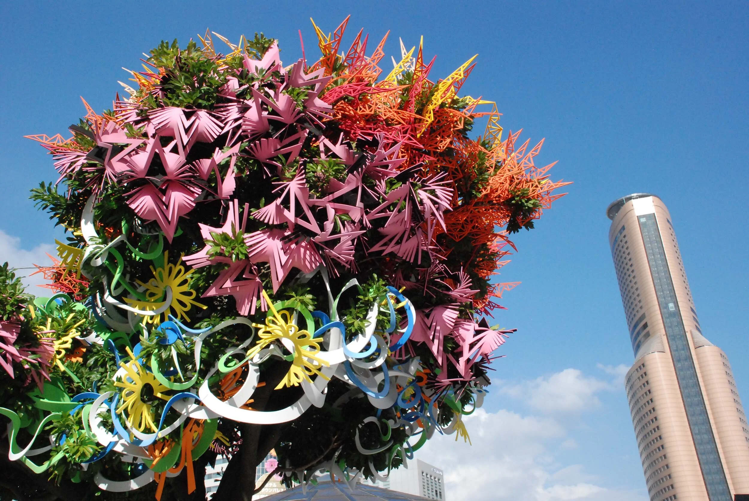 giant flower tree bouquet socially engaged community art installation sculpture Hamamatsu site-specific 
