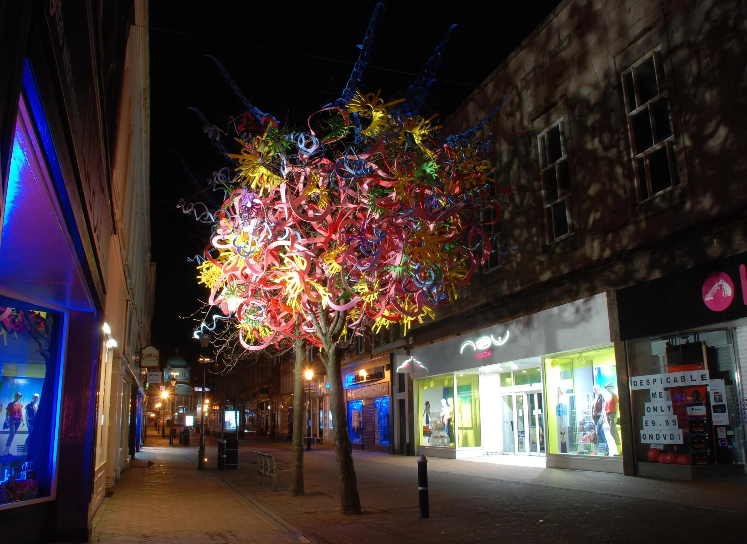 light sculpture giant tree installation exhibition urban regeneration public art Hull UK 