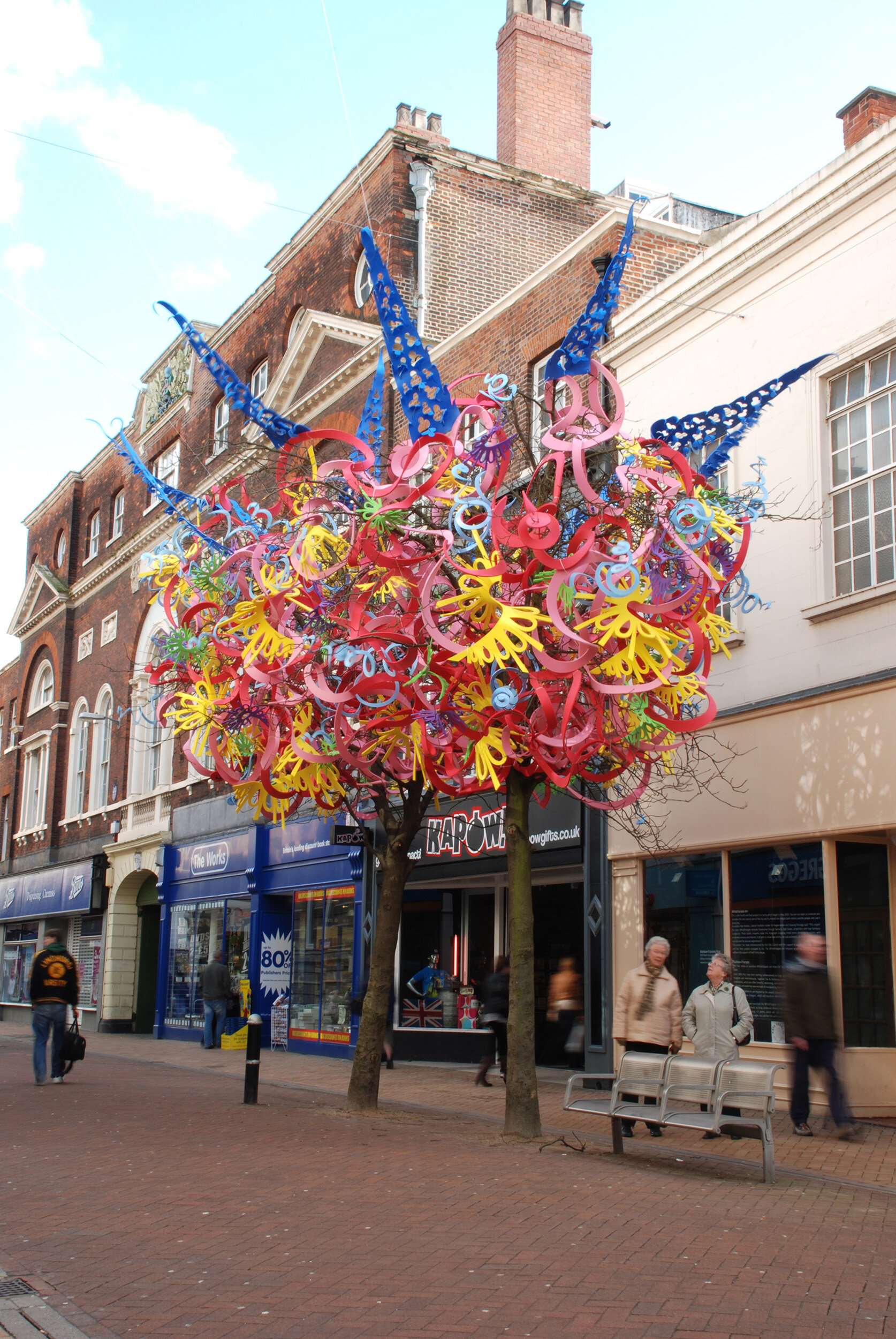 light sculpture giant tree installation exhibition urban regeneration public art Hull UK 